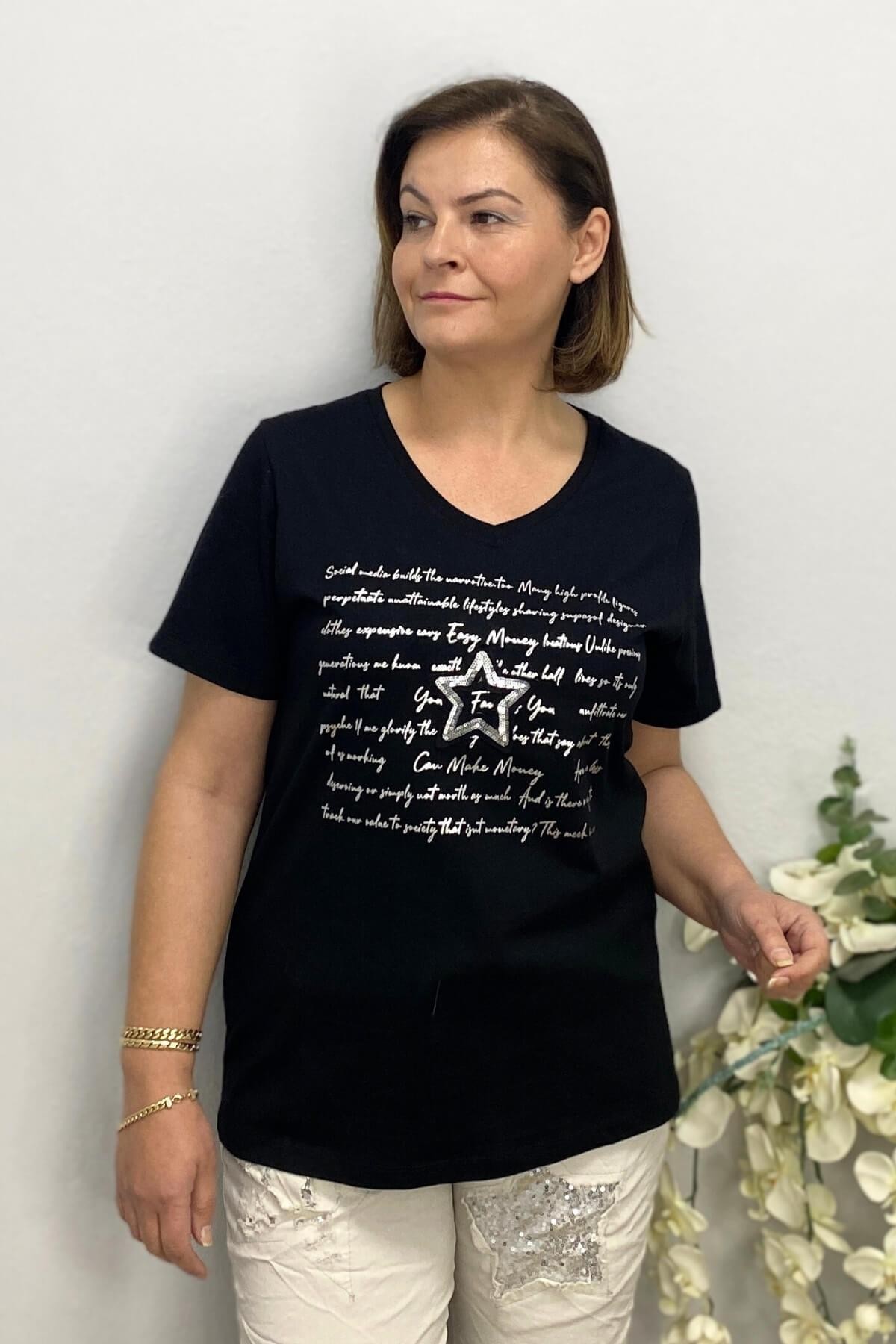 Kadın Siyah Yıldız Varak Basklı T-shirt