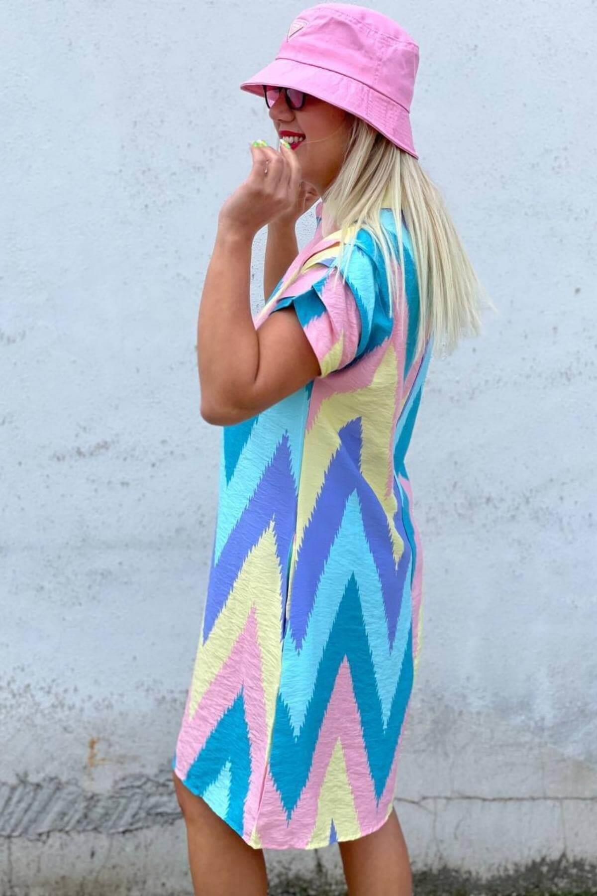 Kadın Rengarenk Omuzları Drapeli Elbise