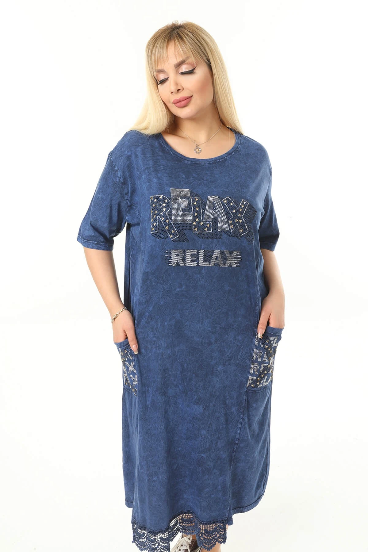 Büyük Beden Lacivert Eteği Dantel Detaylı Elbise