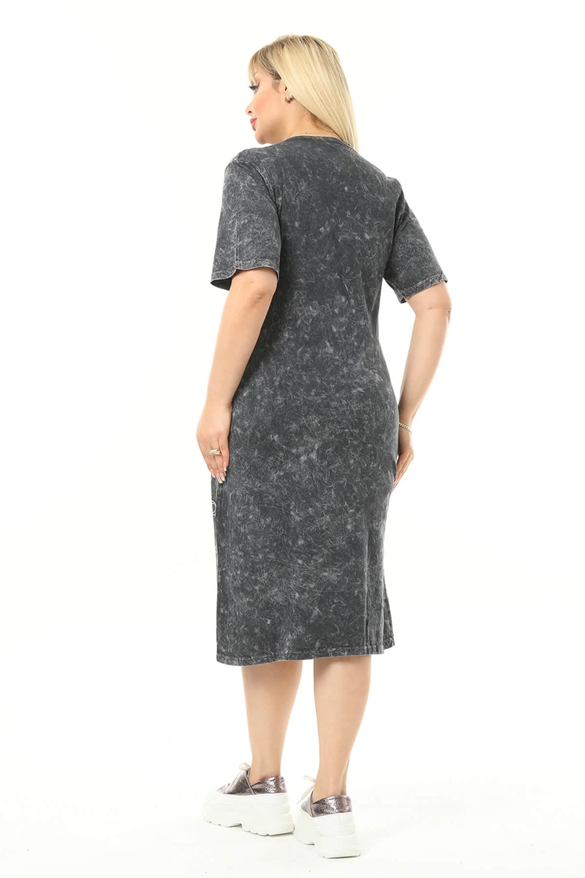 Büyük Beden Füme Küçük Taşlarla Süslenmiş Pamuklu Elbise