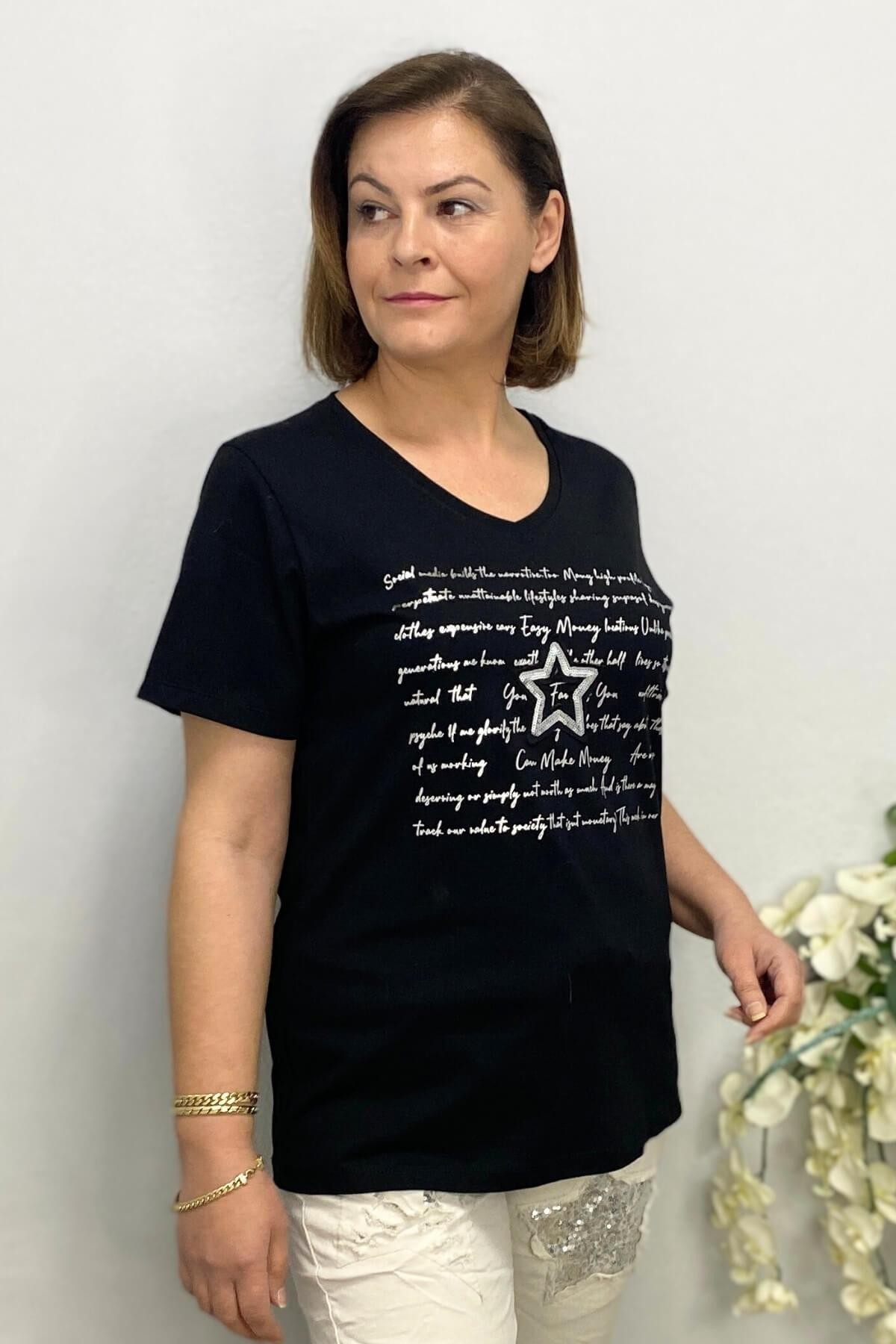 Kadın Siyah Yıldız Varak Basklı T-shirt