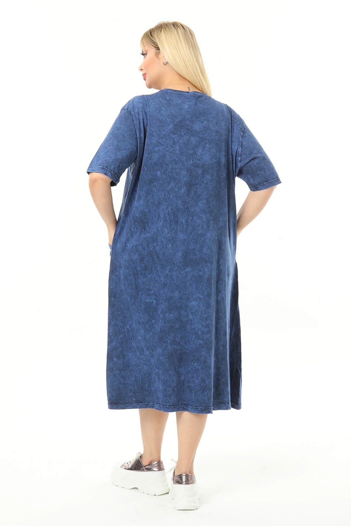 Büyük Beden Lacivert Eteği Dantel Detaylı Elbise