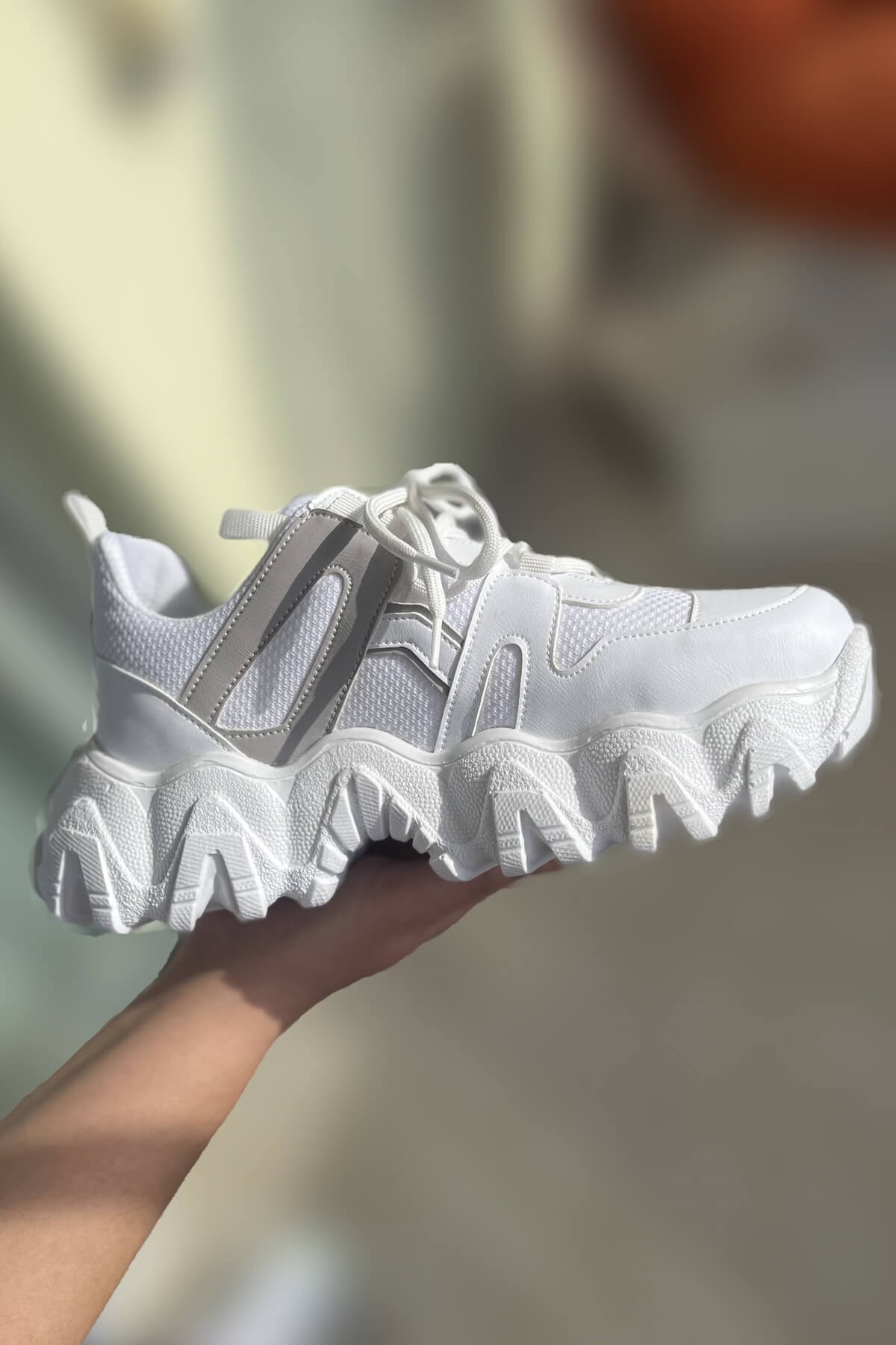 Kadın Sneaker Kalın Taban Bağcıklı Beyaz Spor Ayakkabı