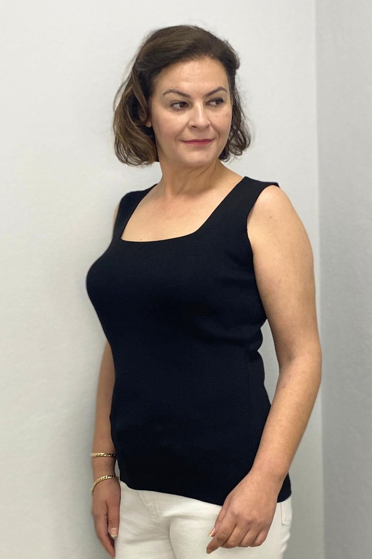 Büyük Beden Siyah Kare Yaka Triko Bluz