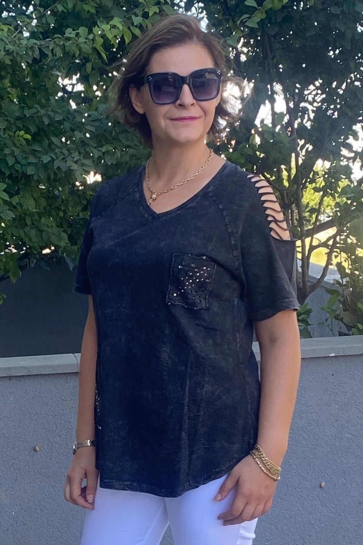 Büyük Beden Siyah Omuz Dekolte Pamuklu Tshirt