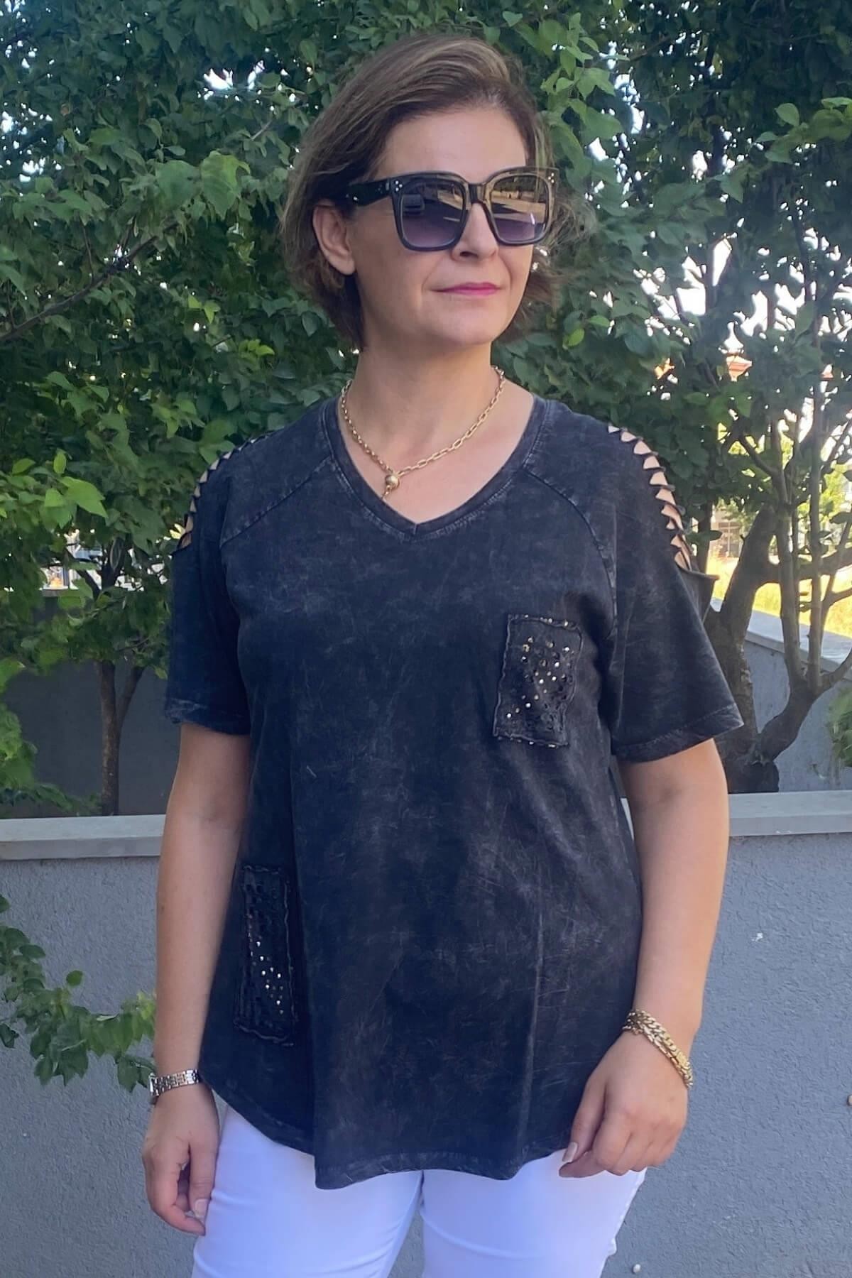 Büyük Beden Siyah Omuz Dekolte Pamuklu Tshirt