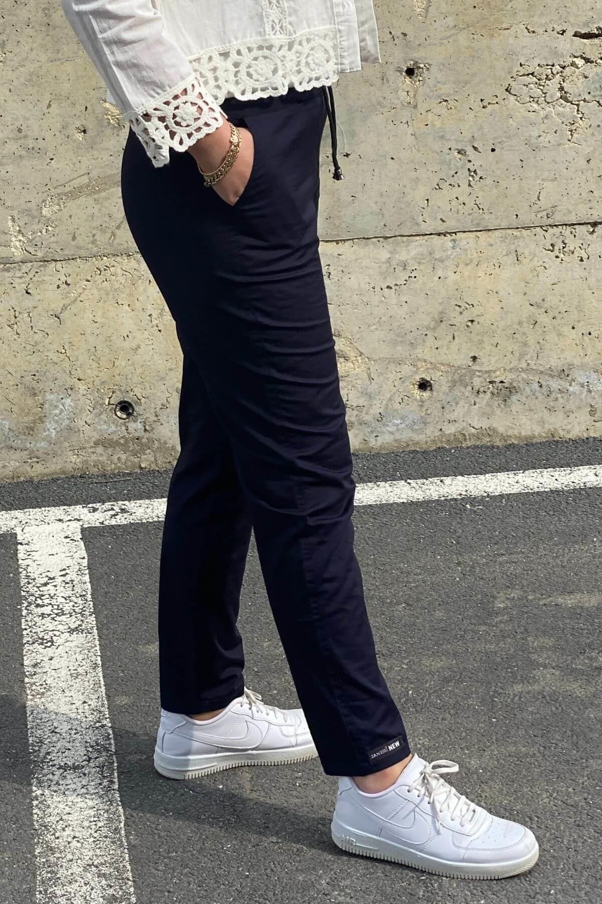 Kadın Spor Lacivert Kumaş Pantolon
