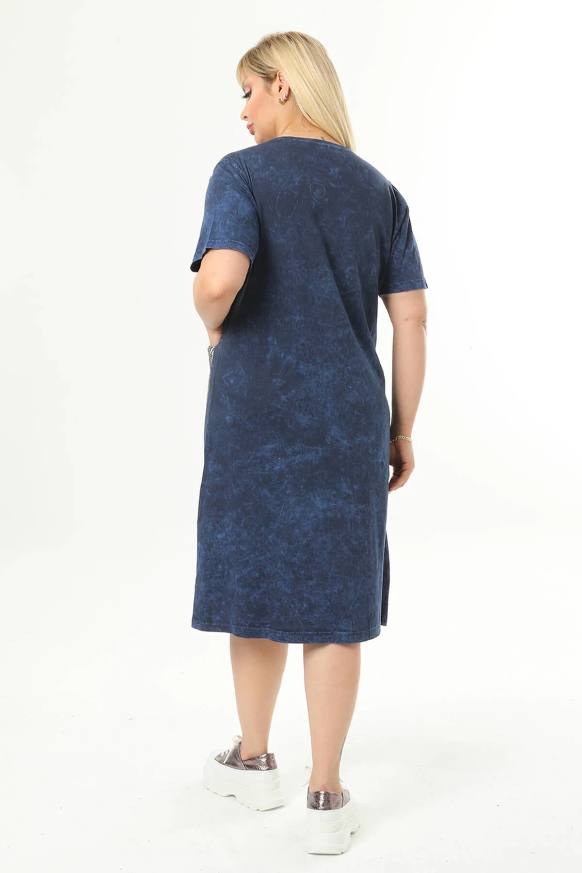 Büyük Beden Lacivert Omuzları File Detaylı Elbise