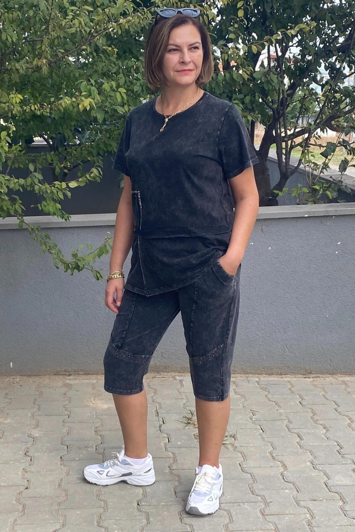 Büyük Beden Siyah Zümrüt Kapri Takım