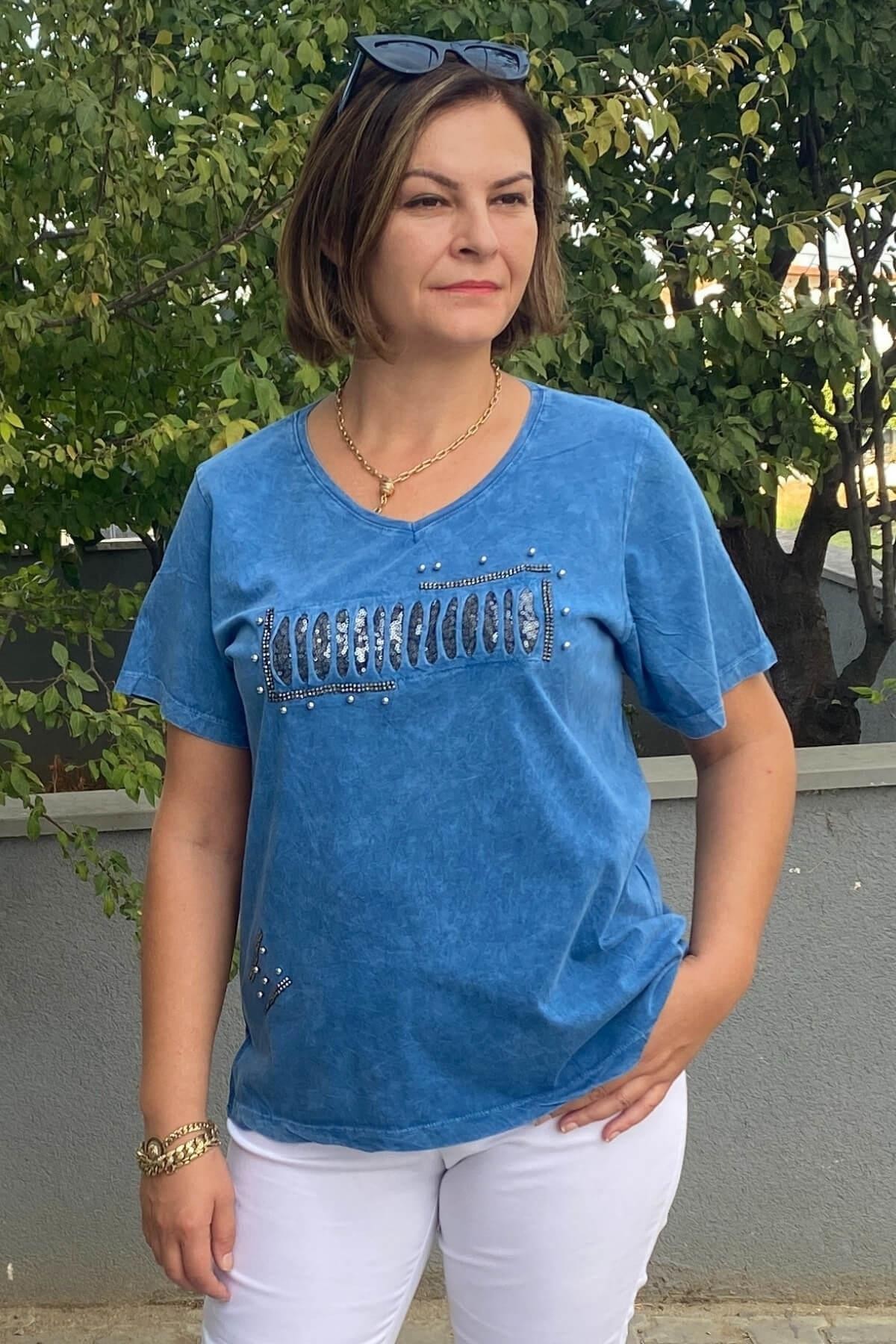 Büyük Beden Mavi İtalyan Yıkamalı Pencere Detaylı Tshirt