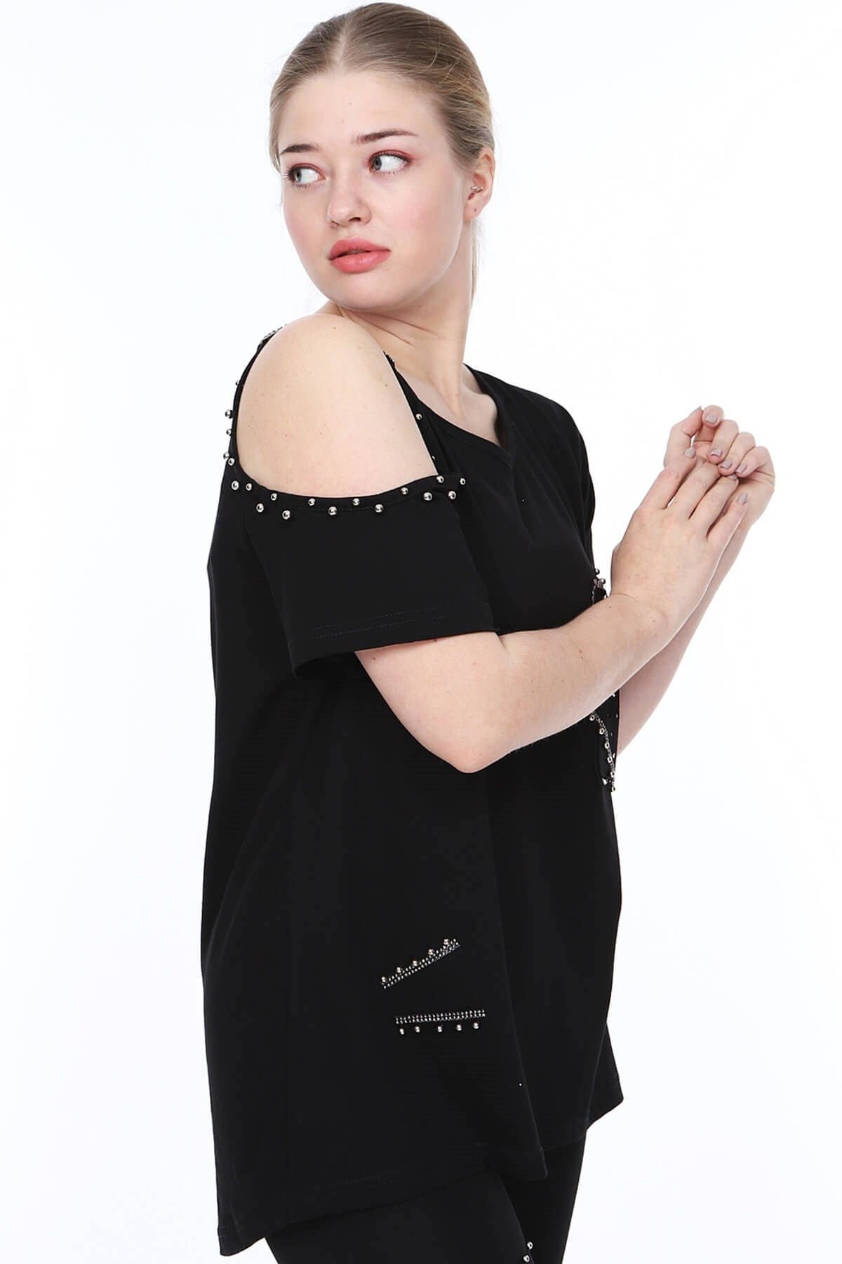 Büyük Beden Siyah Omuz Detaylı Tshirt