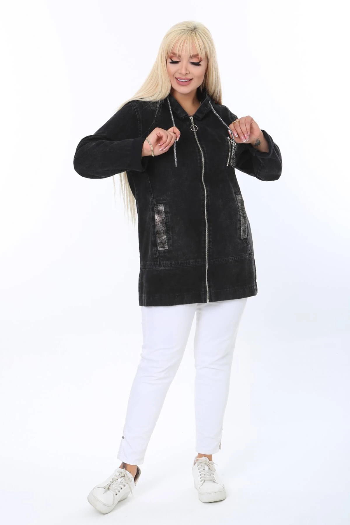 Büyük Beden Siyah Taş Detaylı Kot Ceket
