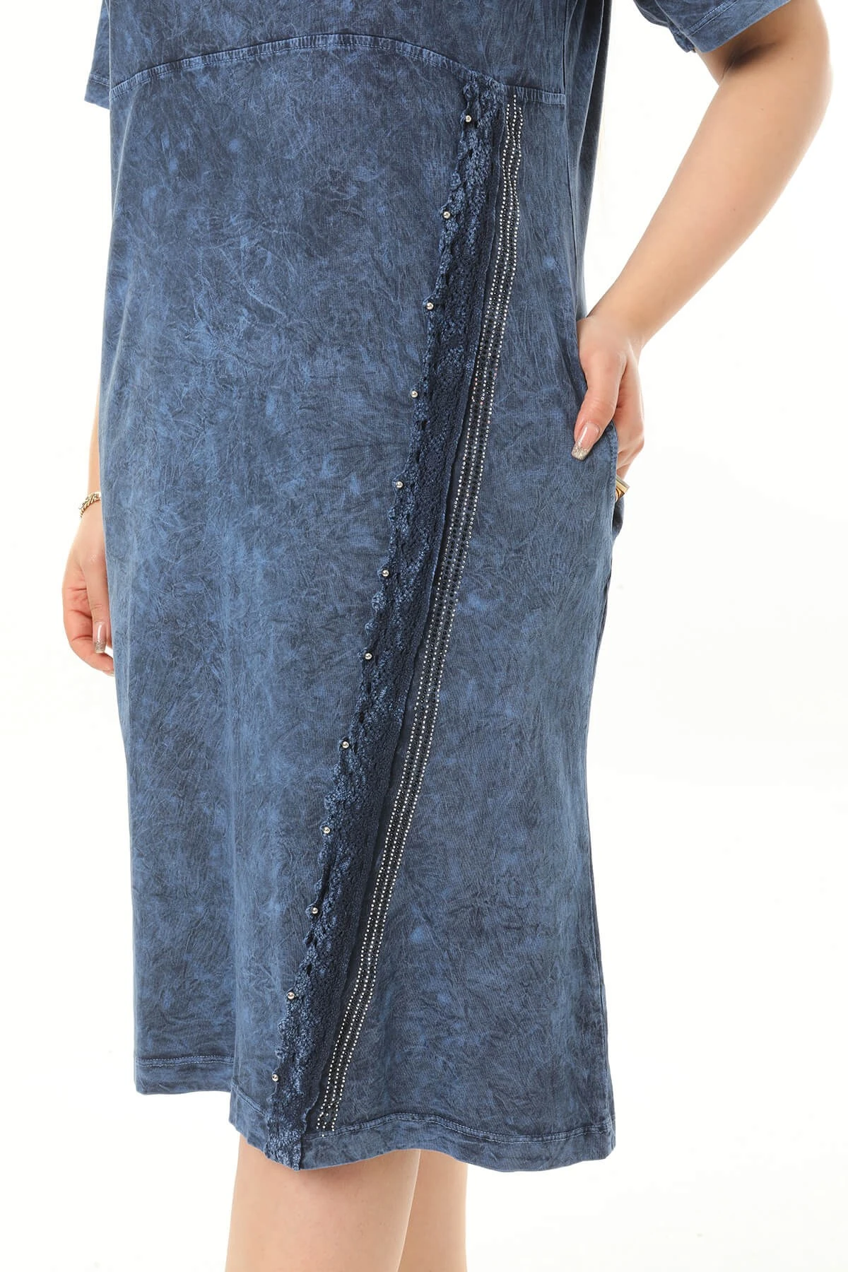 Büyük Beden Lacivert Yuvarlak Yaka Yıkamalı Elbise