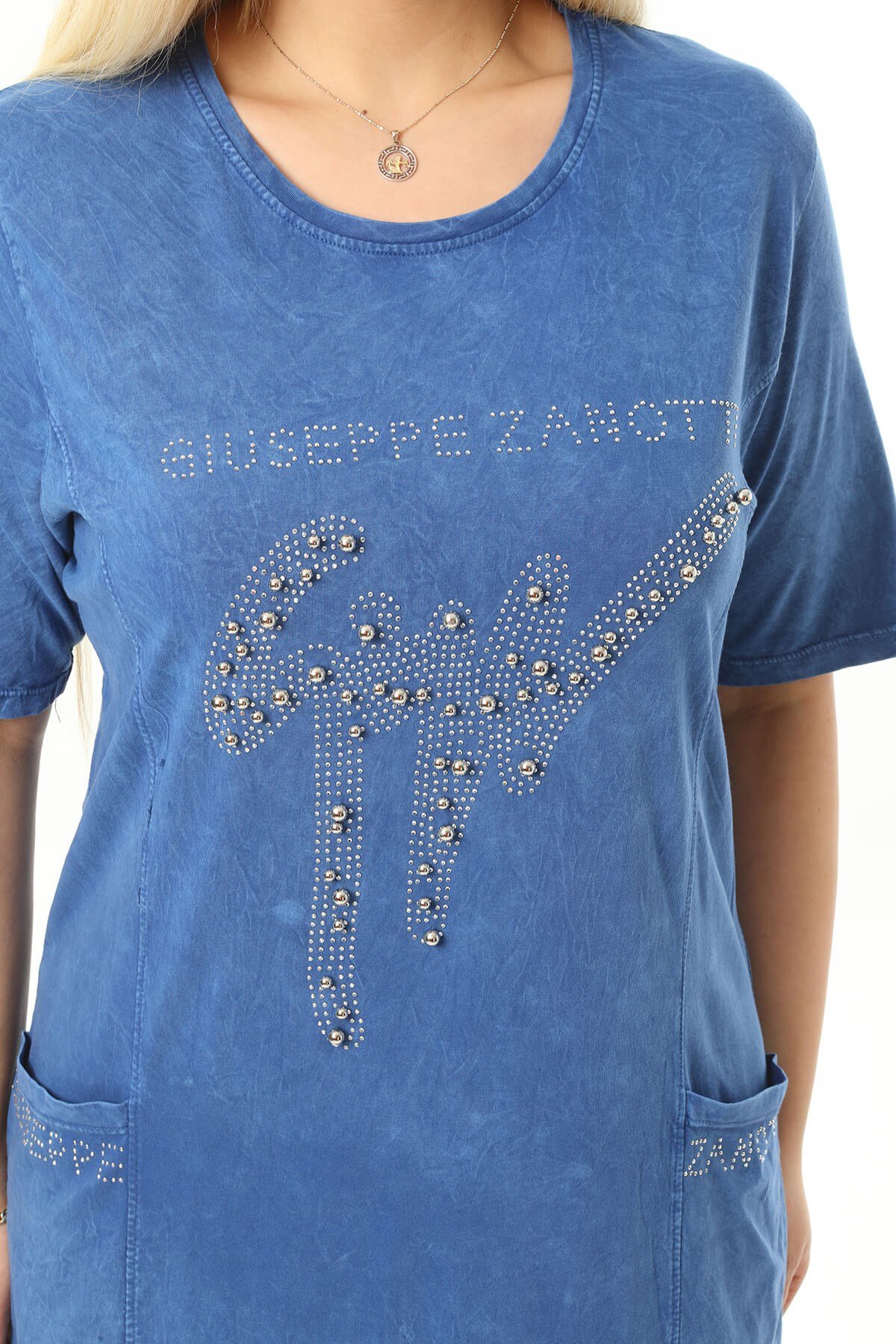 Büyük Beden Mavi Zimbalarla Süslenmiş Elbise