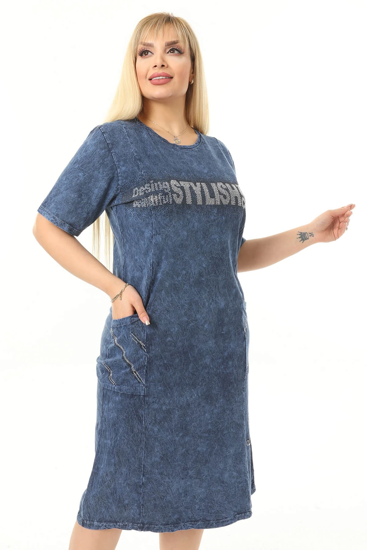 Büyük Beden Lacivert Küçük Taşlarla Süslenmiş Pamuklu Elbise