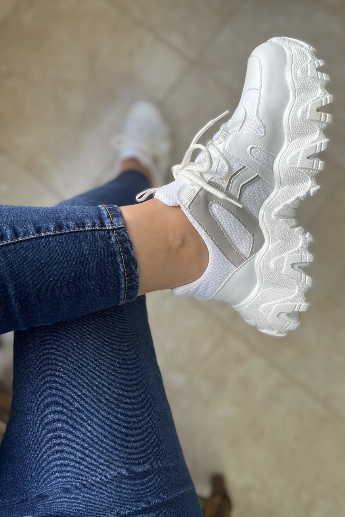 Kadın Sneaker Kalın Taban Bağcıklı Beyaz Spor Ayakkabı