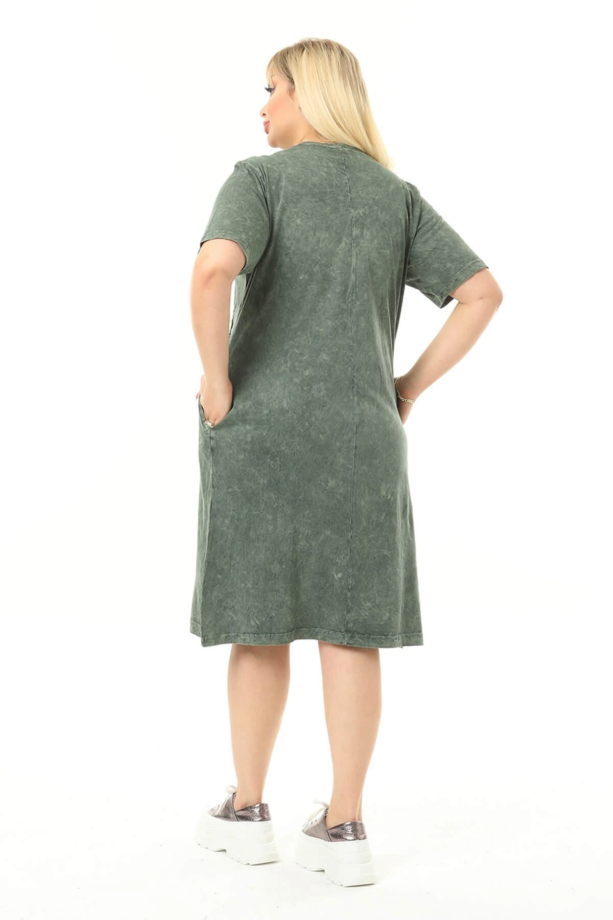 Büyük Beden Haki Yuvarlak Yaka Yıkamalı Elbise