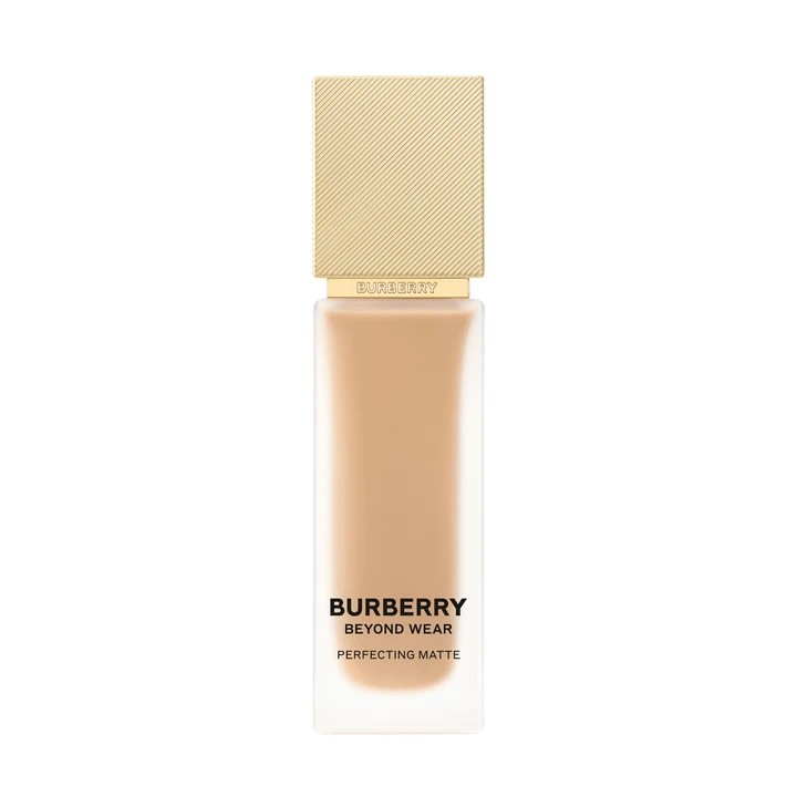 Beyond Wear Perfecting Matte Foundation 45 Light Warm Fondöten