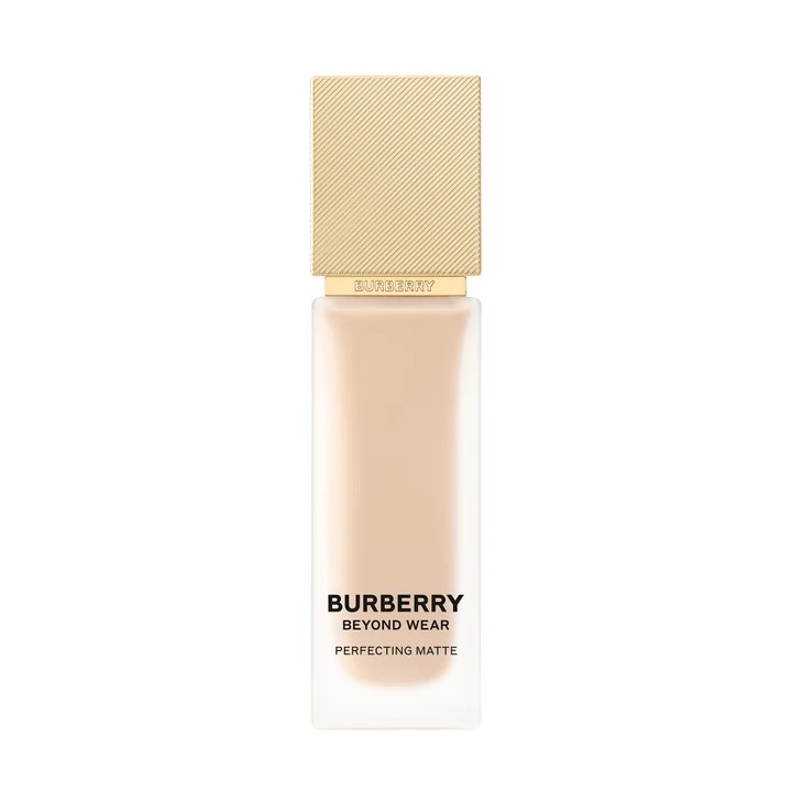 Beyond Wear Perfecting Matte Foundation 20 Fair Neutral Fondöten