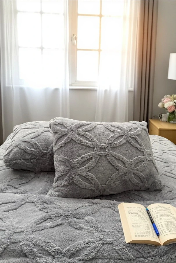 Orion Wellsoft Yatak Örtüsü Seti (230×250 + 2 Yastık Kılıfı) | Özel Tasarım, OEKO-TEX Sertifikalı, Ultra Soft & Sıcak, Tasarım Ödüllü