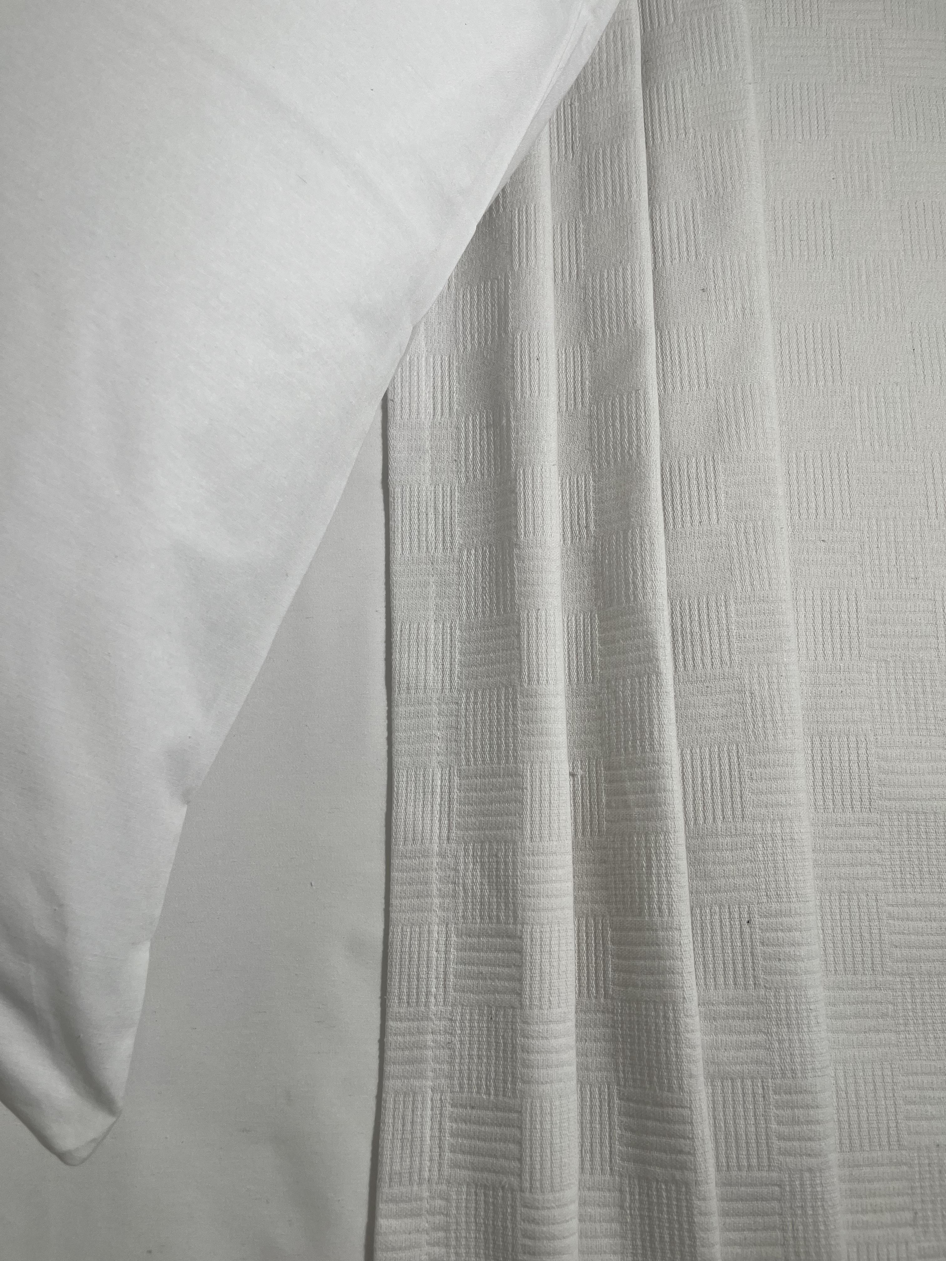 KÜÇÜK DAMA DESEN %100 PAMUK  YATAK ÖRTÜSÜ LÜX OTEL TİPİ PİKE