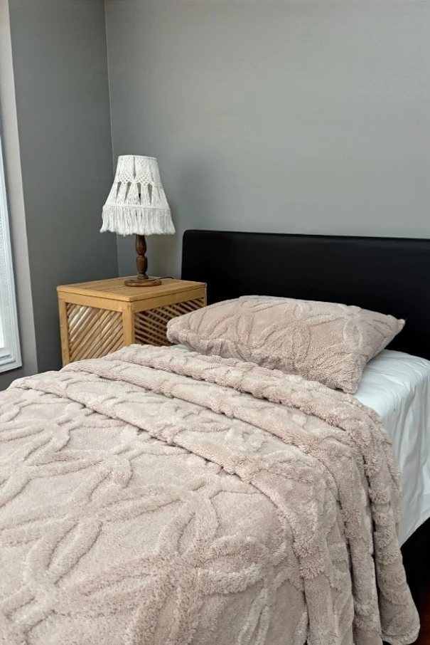 Orion Wellsoft Tek Kişilik Yatak Örtüsü Seti (180×235 cm + 1 Yastık Kılıfı) | Yumuşak ve Sıcak, Lüks Tasarım, OEKO-TEX Belgeli, Kışlık Battaniye Alternatifi