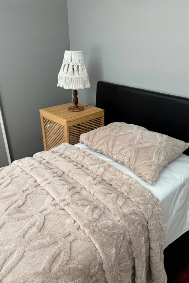 Orion Wellsoft Tek Kişilik Yatak Örtüsü Seti (180×235 cm + 1 Yastık Kılıfı) | Yumuşak ve Sıcak, Lüks Tasarım, OEKO-TEX Belgeli, Kışlık Battaniye Alternatifi