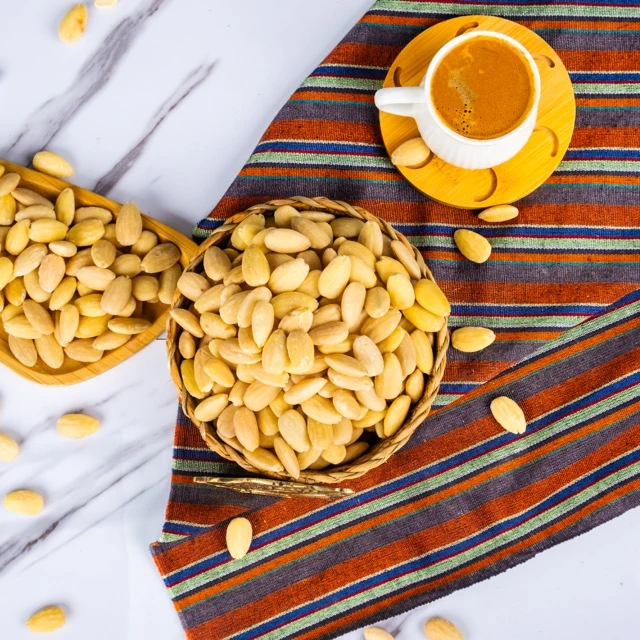 Badem İçi Soyulmuş