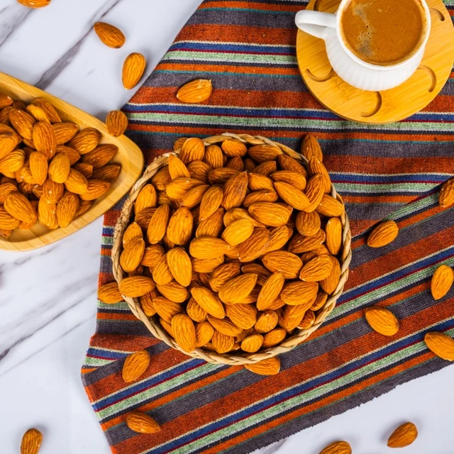 Badem İçi İthal Çiğ