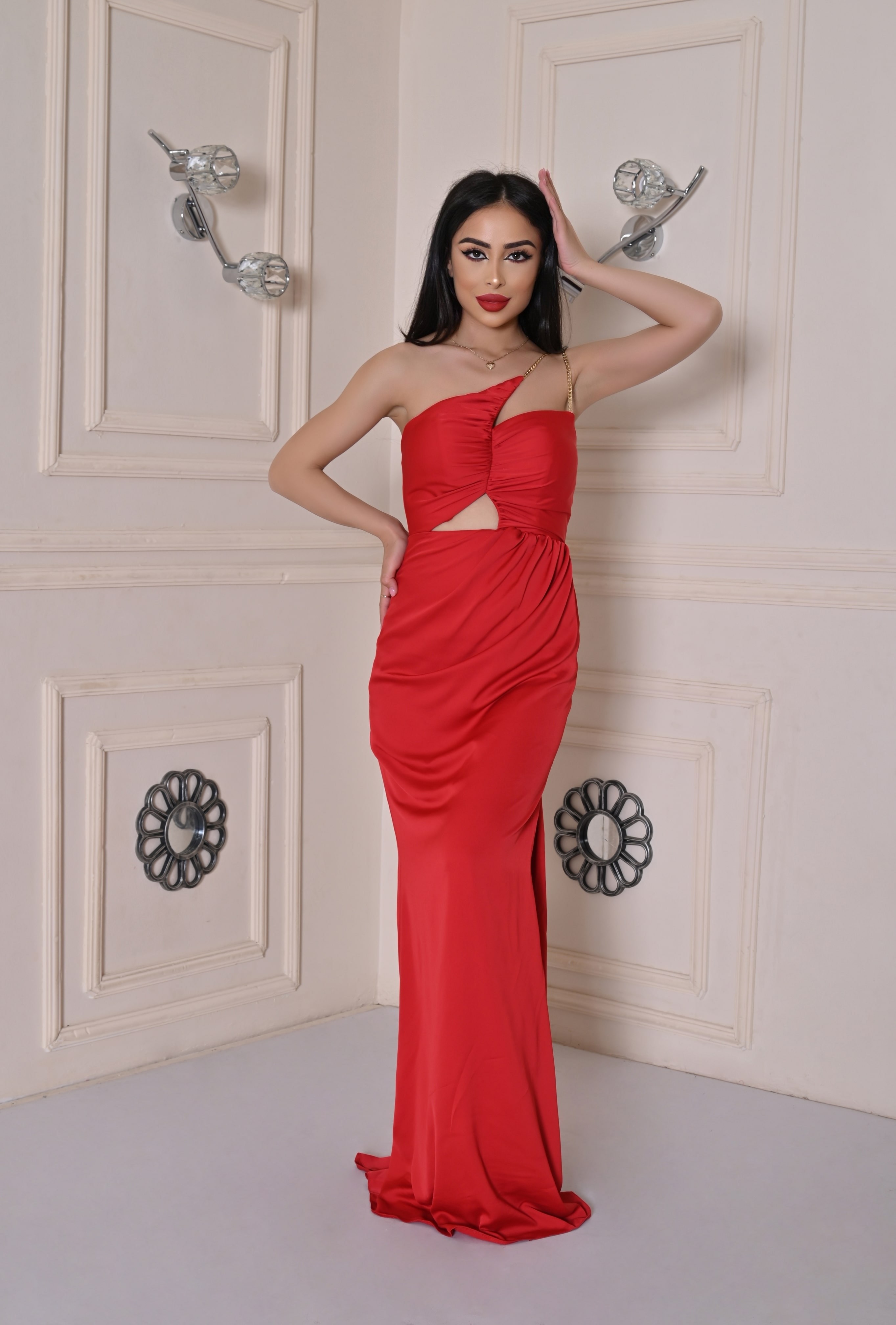 Kırmızı Tek Omuz Dekolteli Zincirli Yırtmaçlı Balık Model Abiye Elbise Mezuniyet Elbisesi KLS2229