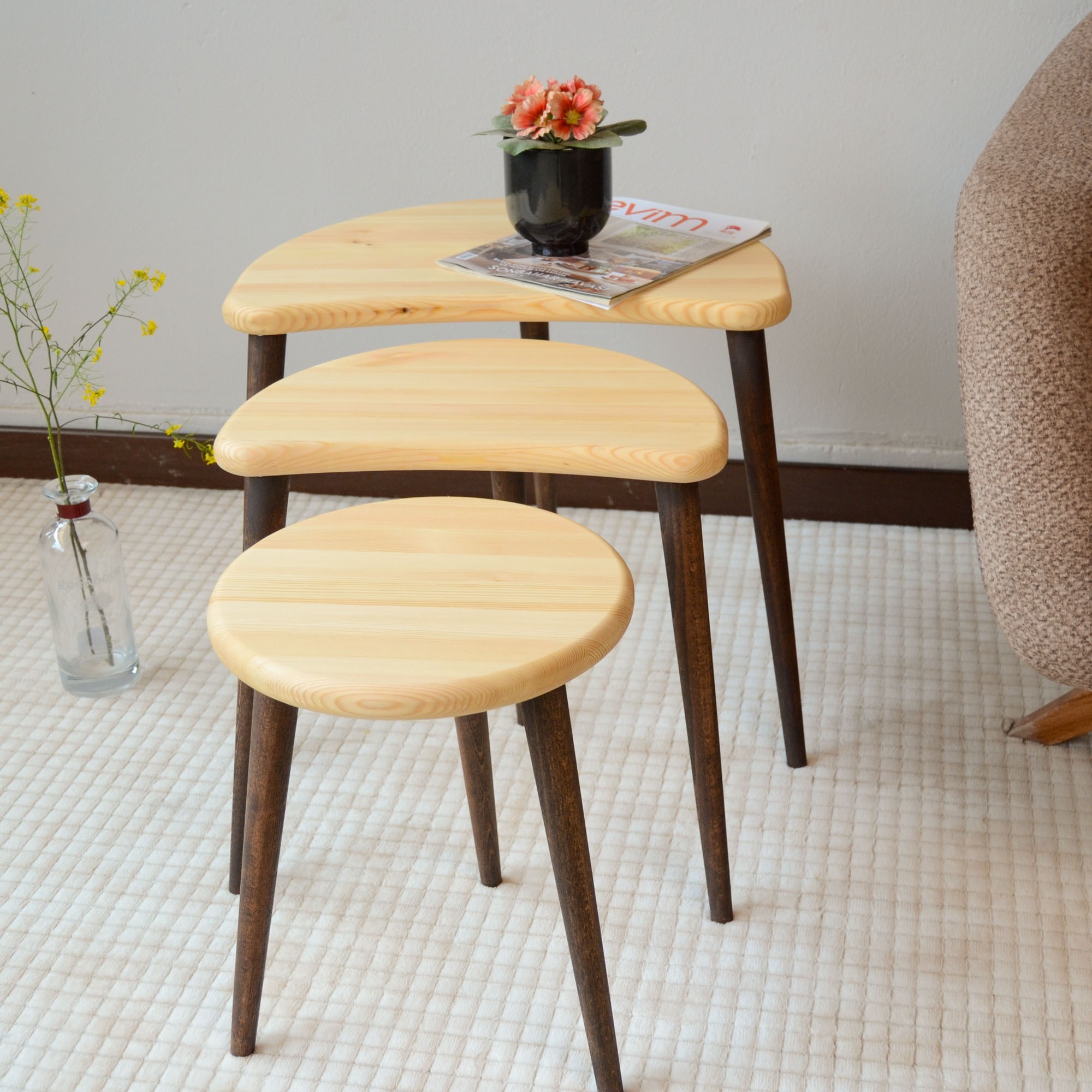 Modern Ahşap 3'lü Zigon Sehpa Takımı – Naturel & Ceviz Renk Uyumu, 3’lü Set