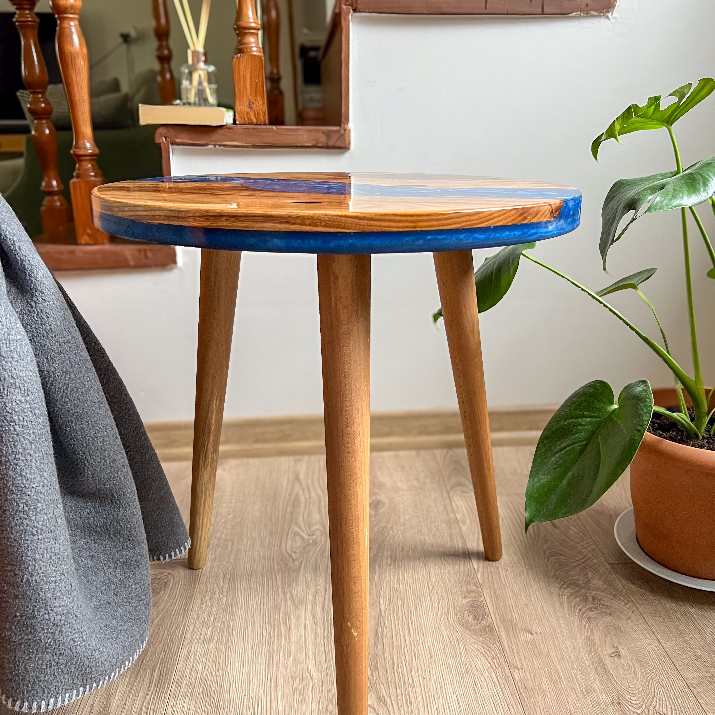 Handmade Chestnut Wood and Blue Epoxy Round Side Table | Gloss Finish