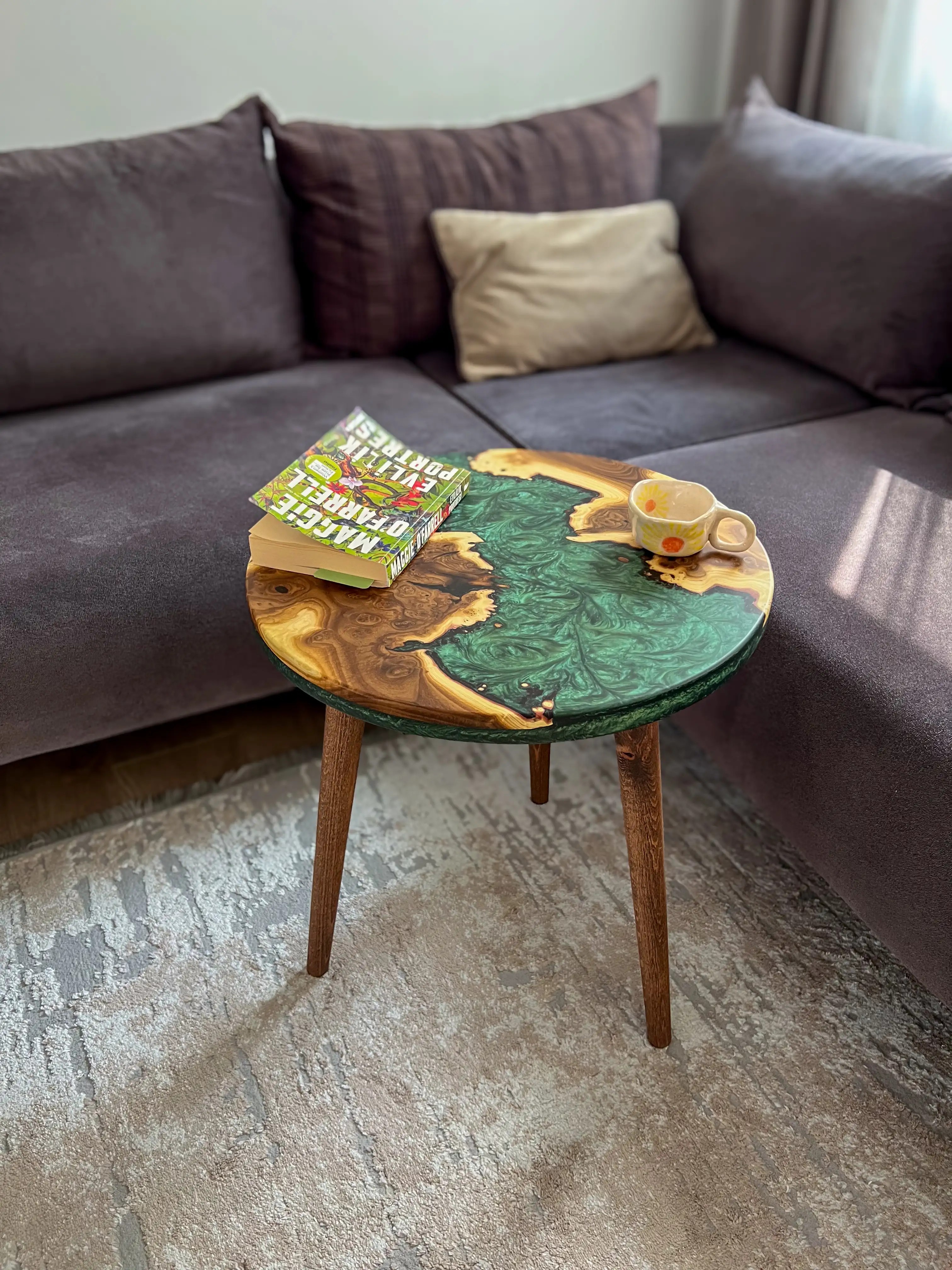 20" Round Blue Resin River Coffee & Side Table  image