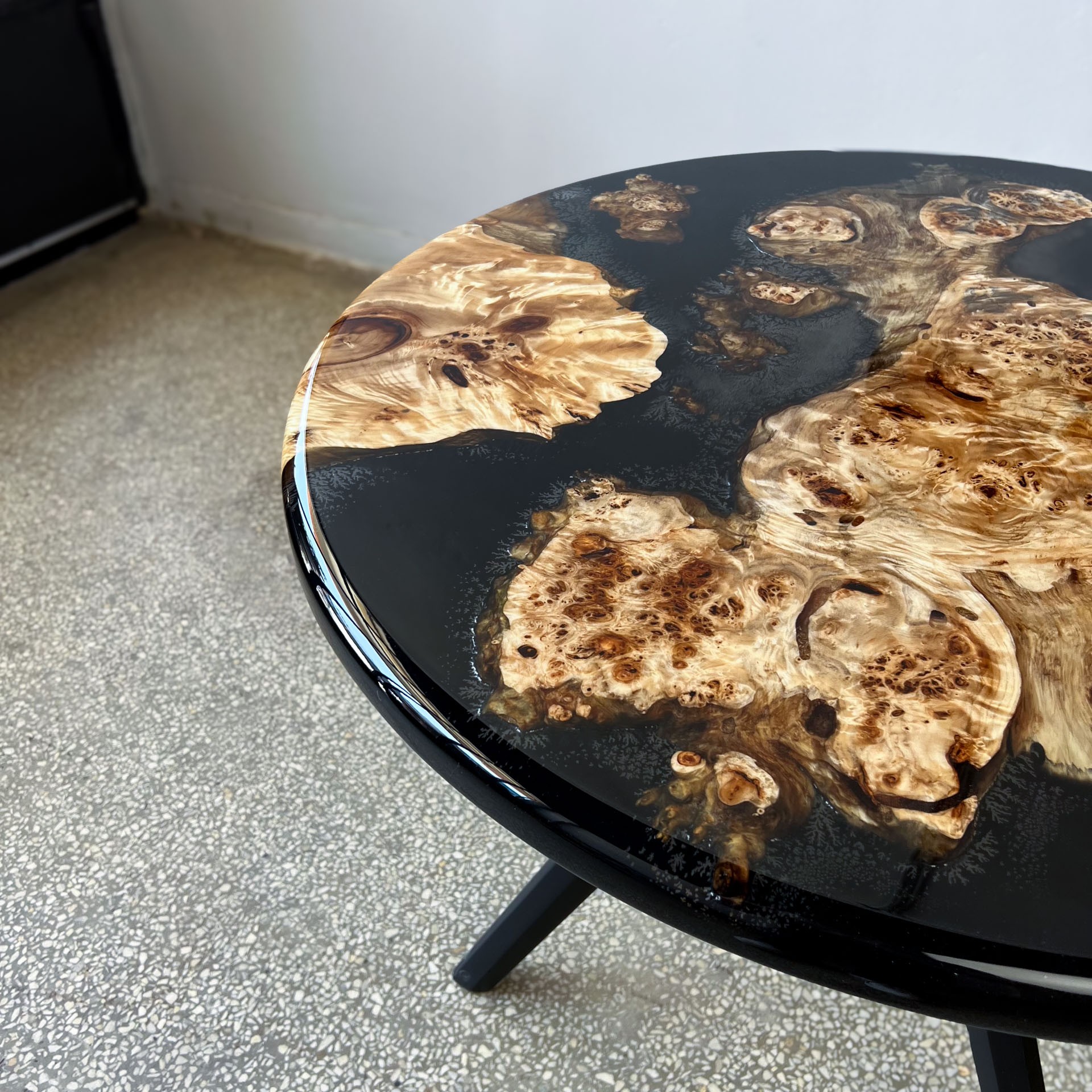Wood Epoxy SB101 – 3 cm İnce Döküm İçin Ultra Şeffaf Epoksi Reçine | 1.5–30 kg Set