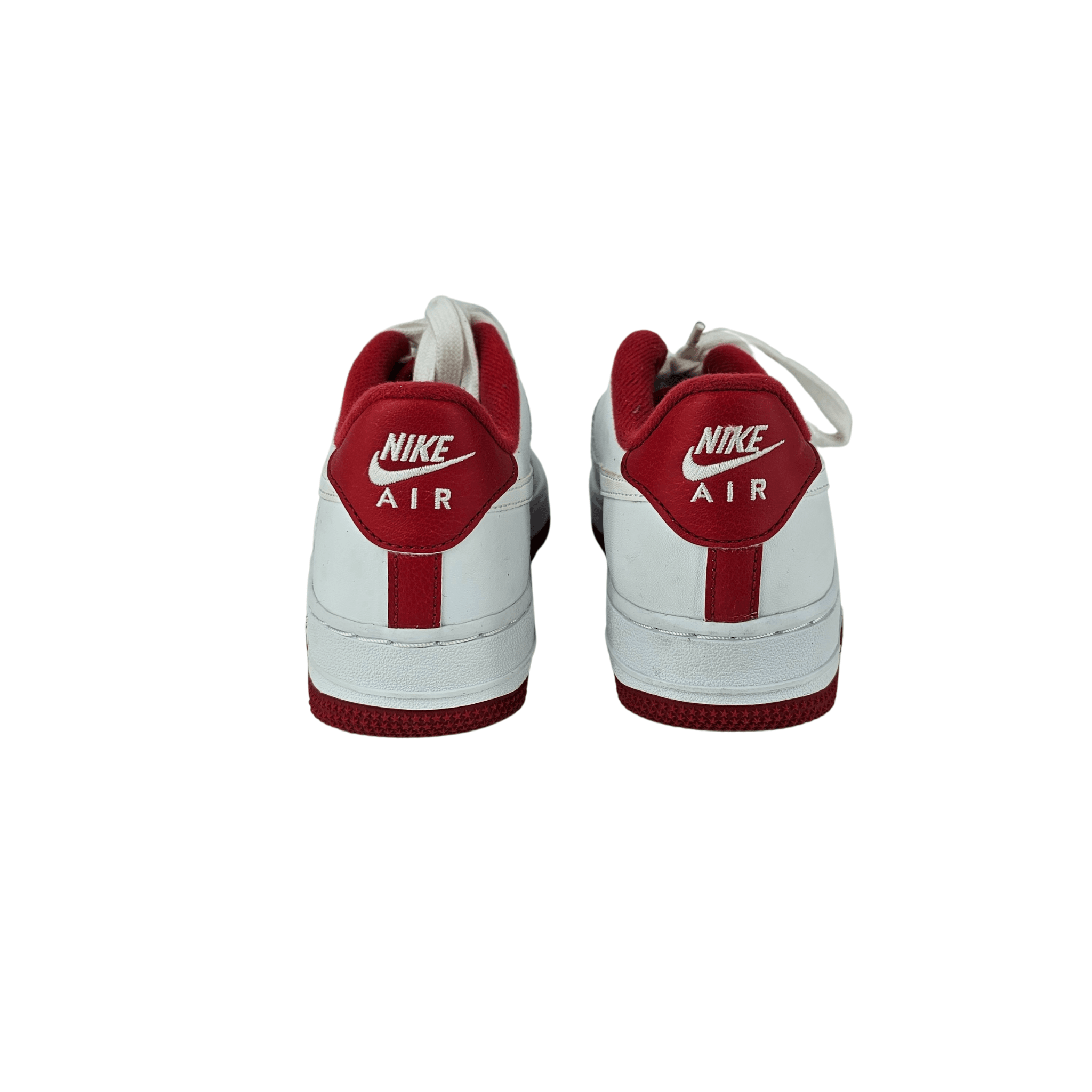 Atlete Femrash Air Nike Ngjyre te Bardha me Dizajn te Kuq S.Hand/Trainers