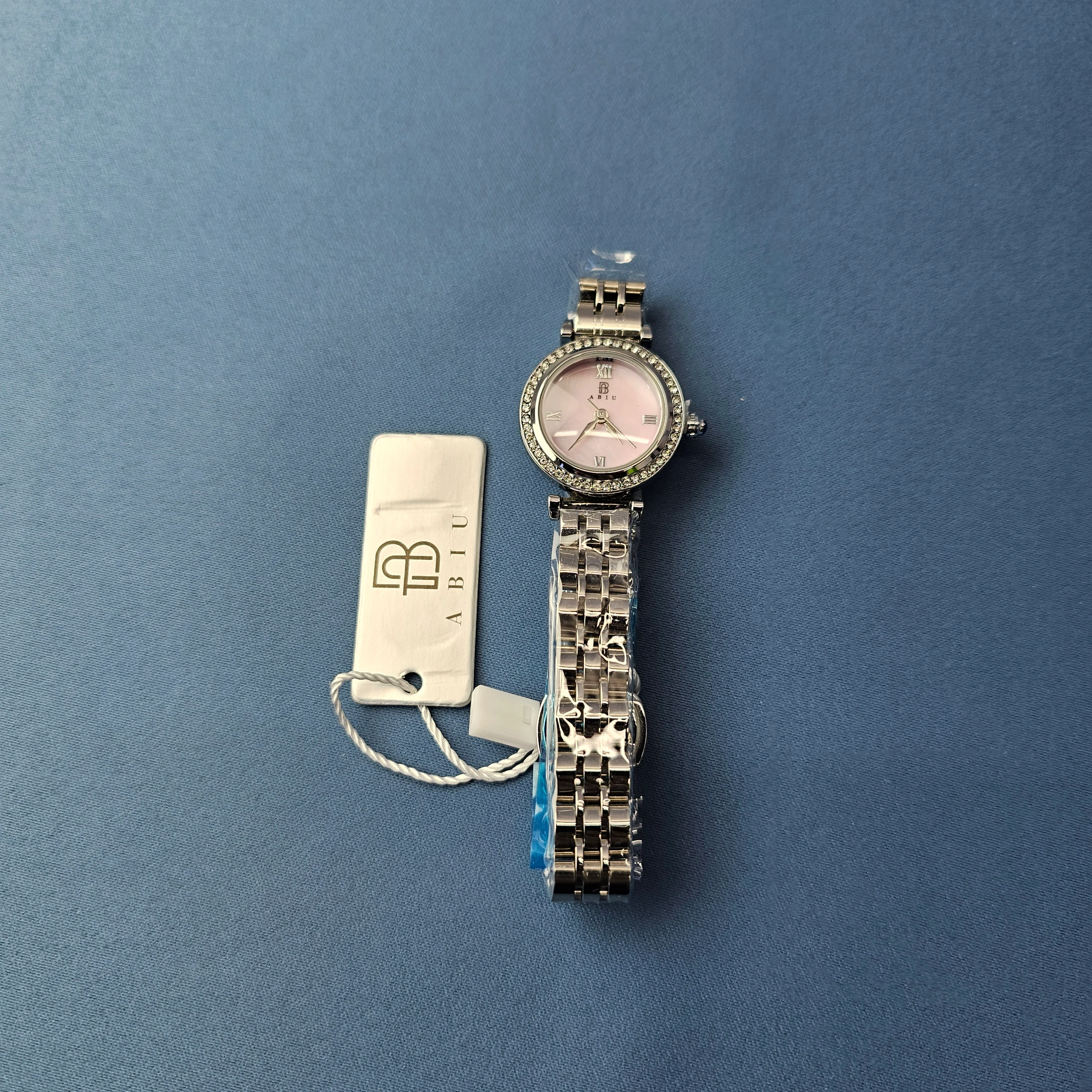 Ore Femrash Çeliku  M1 Ngjyre Silver Women Watch