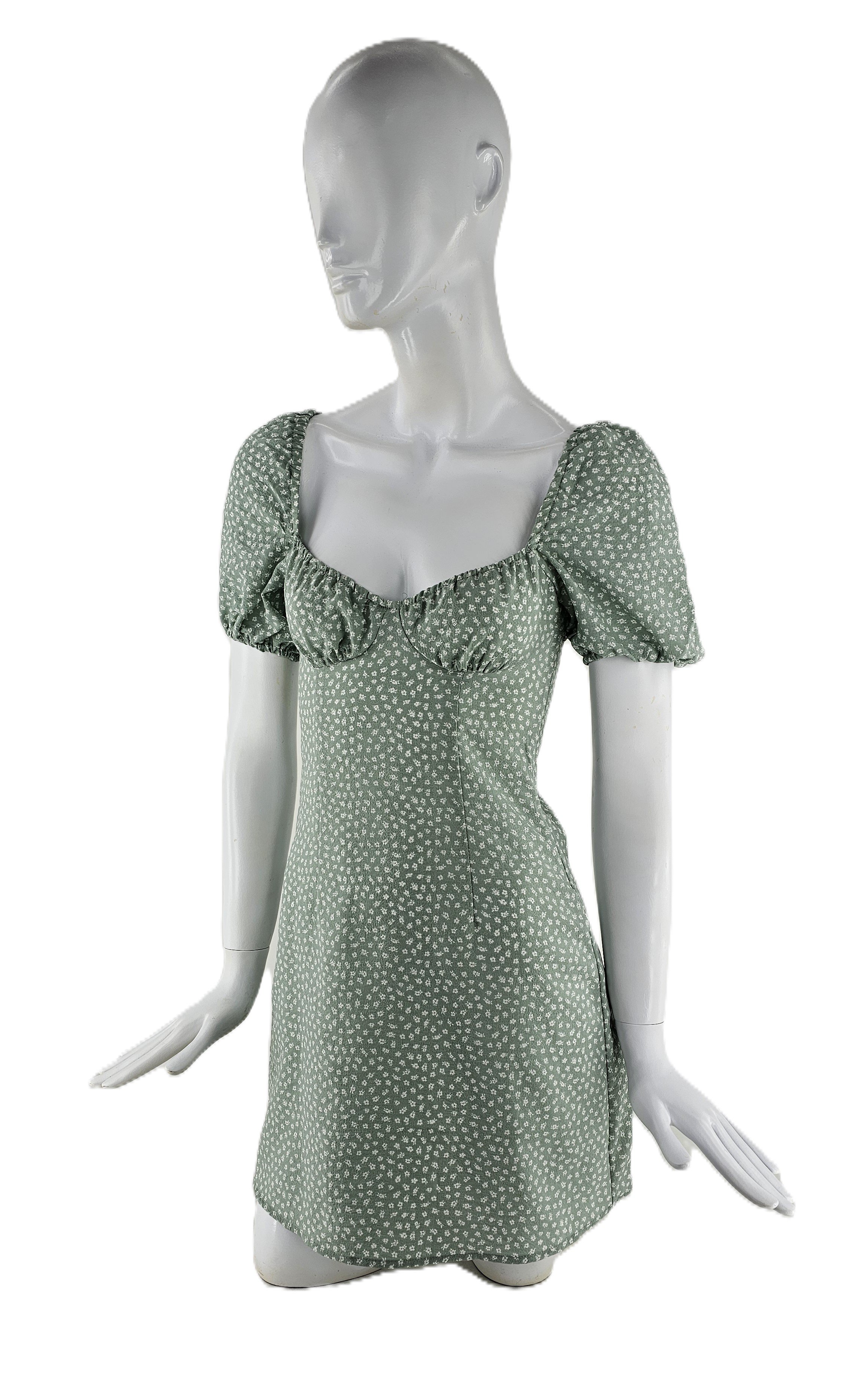 Fustan Ngjyre Mente me Lule te Bardha Outlet/Dress