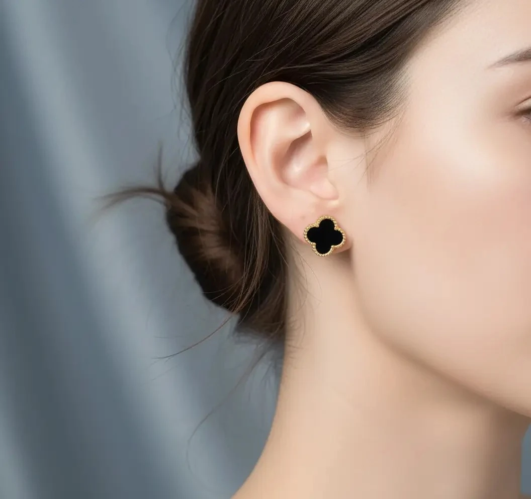 Vathe Femrash Çeliku M18 Stainless Steel Ngjyre Gold Women Earrings