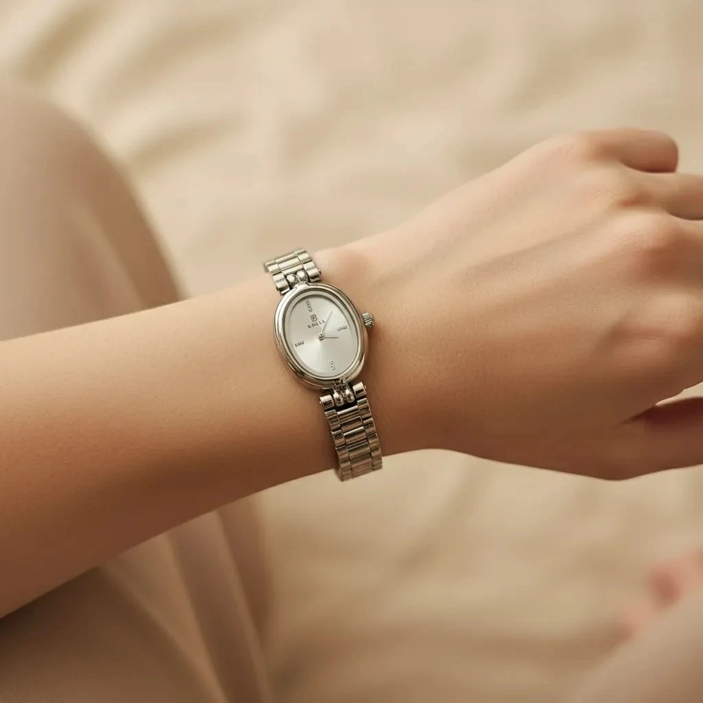 Ore Femrash Çeliku M2 Ngjyre Silver Women Watch