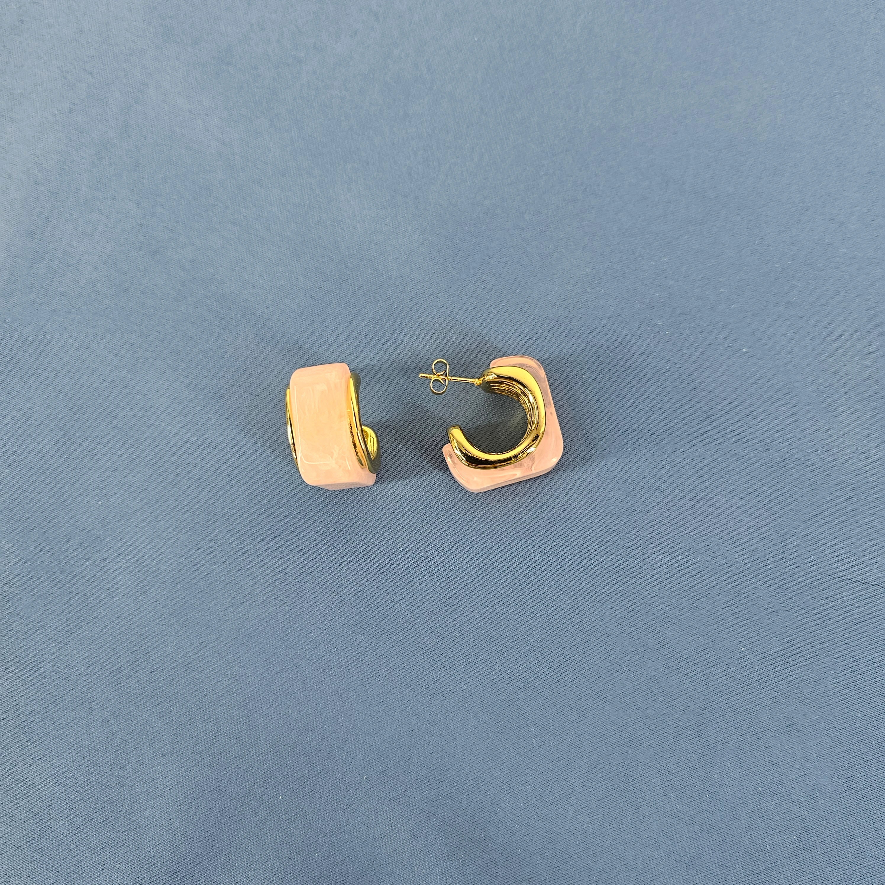 Vathe Femrash Çeliku M27 Stainless Steel Ngjyre Gold Women Earrings