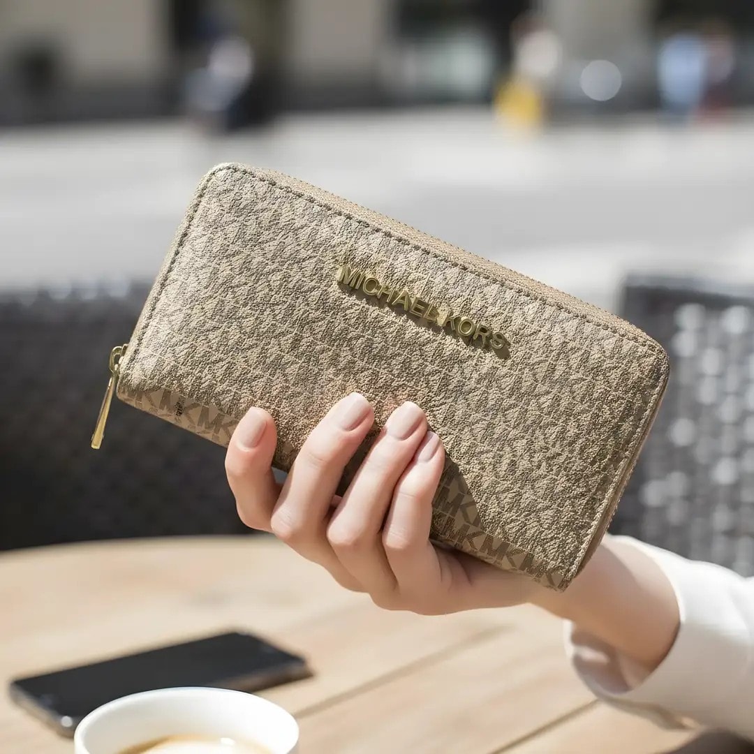 Portofol Femrash Michael Kors Ngjyre Bezhe S.Hand