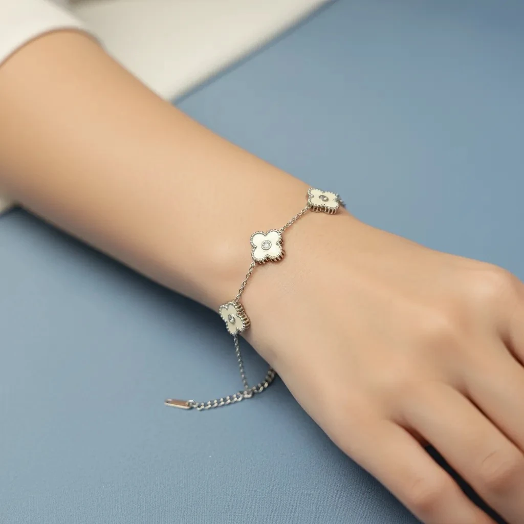 Byzylyk Femrash Çeliku Stainless Steel Ngjyre Gold Women Bracelet