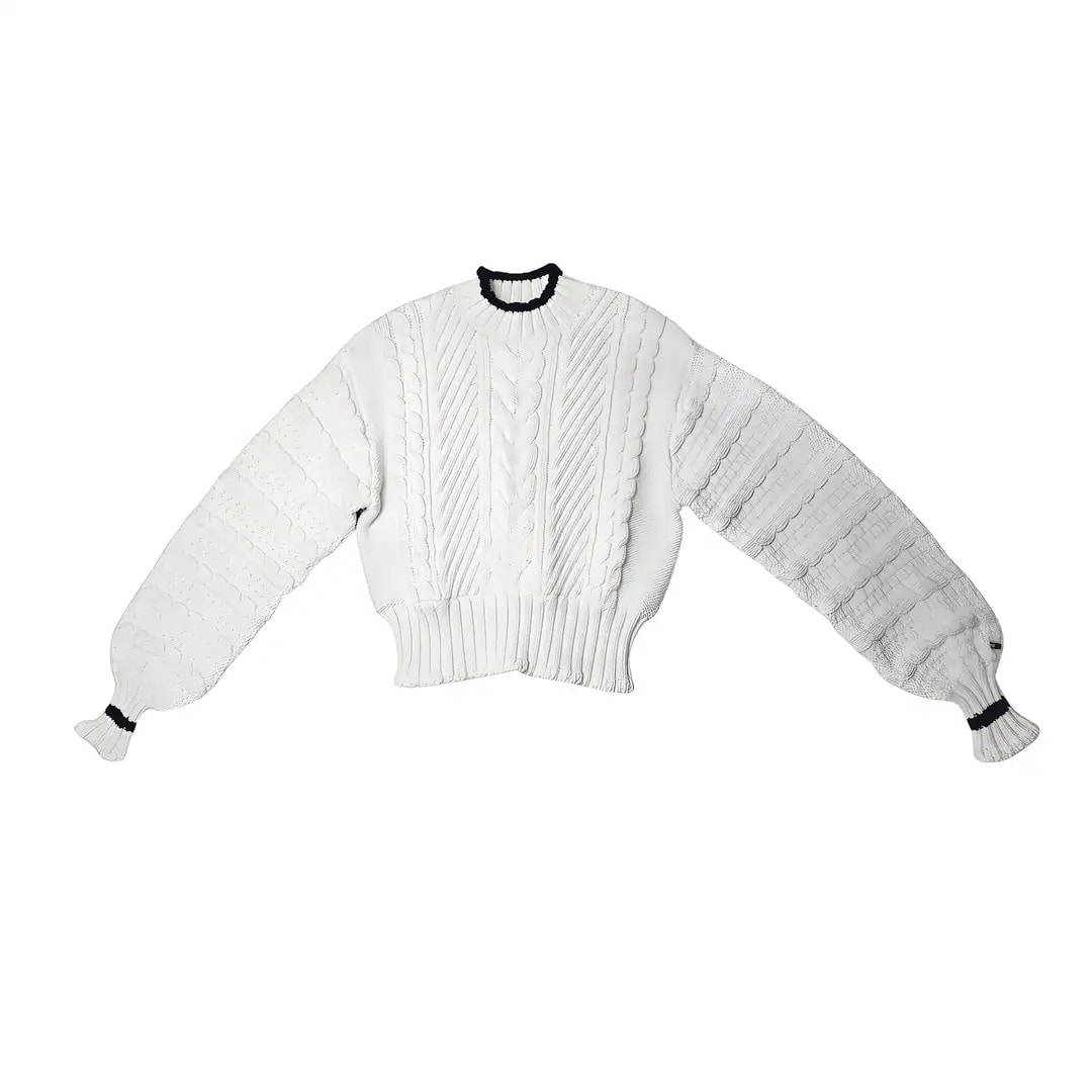 Pulover  Femrash Tommy Jeans Ngjyre e Bardhe me Vije Blu te Erret tek Qafa dhe Duart S.Hand Womens Sweater