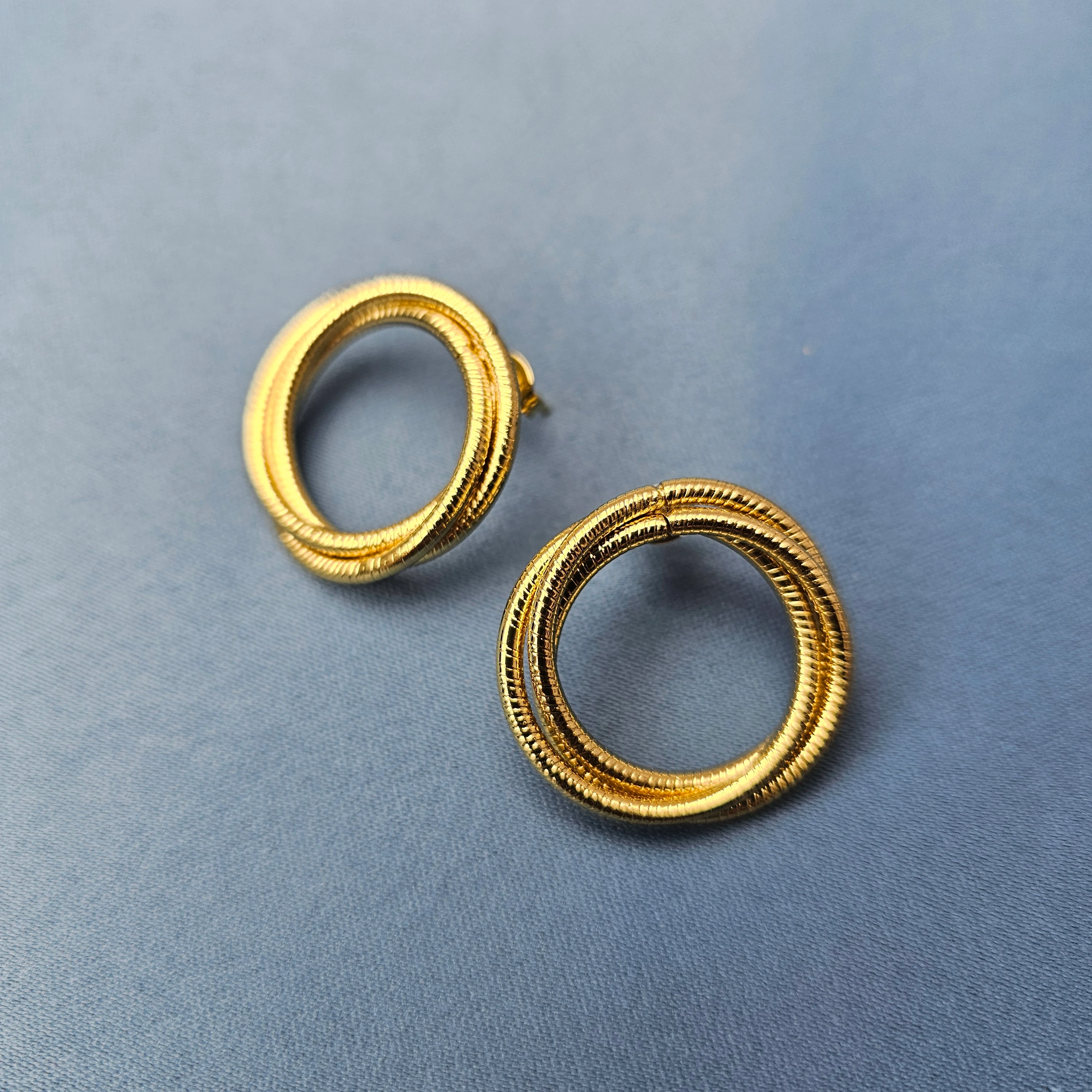 Vathe Femrash Çeliku M8 Stainless Steel Ngjyre Gold Women Earrings