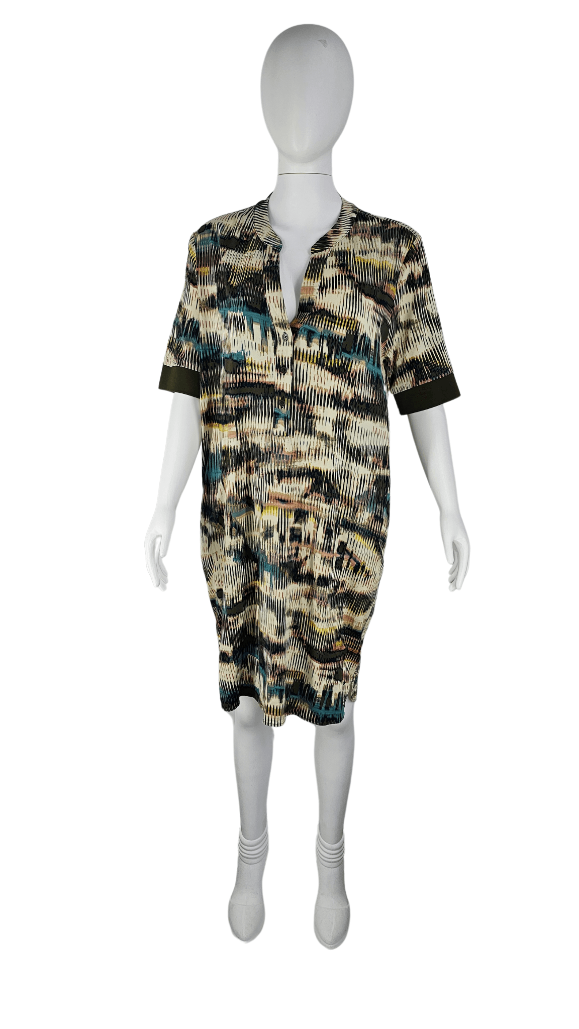 Fustan Femrash Dizajn Abstrakt Outlet/Dress