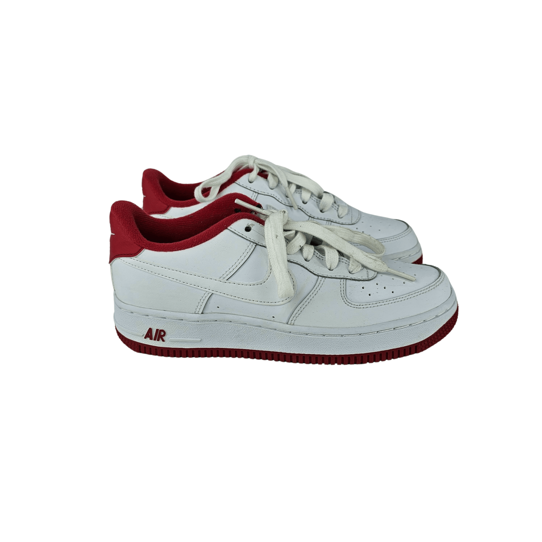 Atlete Femrash Air Nike Ngjyre te Bardha me Dizajn te Kuq S.Hand/Trainers
