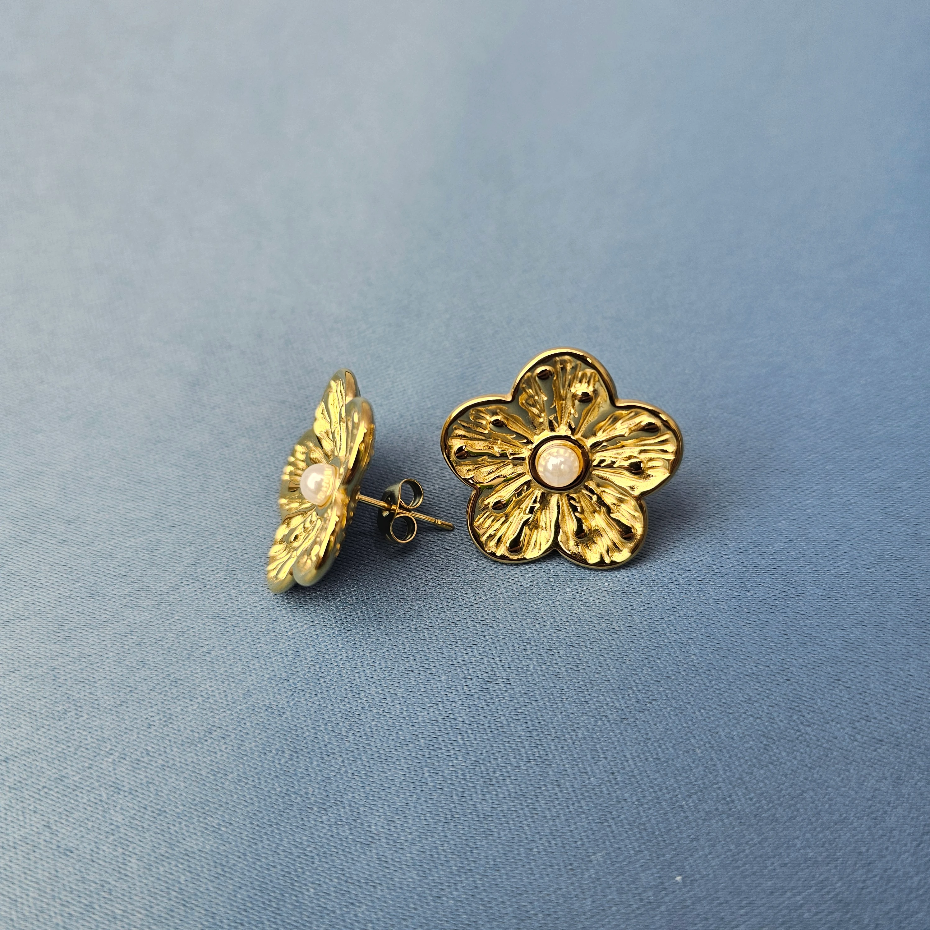 Vathe Femrash Çeliku M14 Stainless Steel Ngjyre Gold Women Earrings