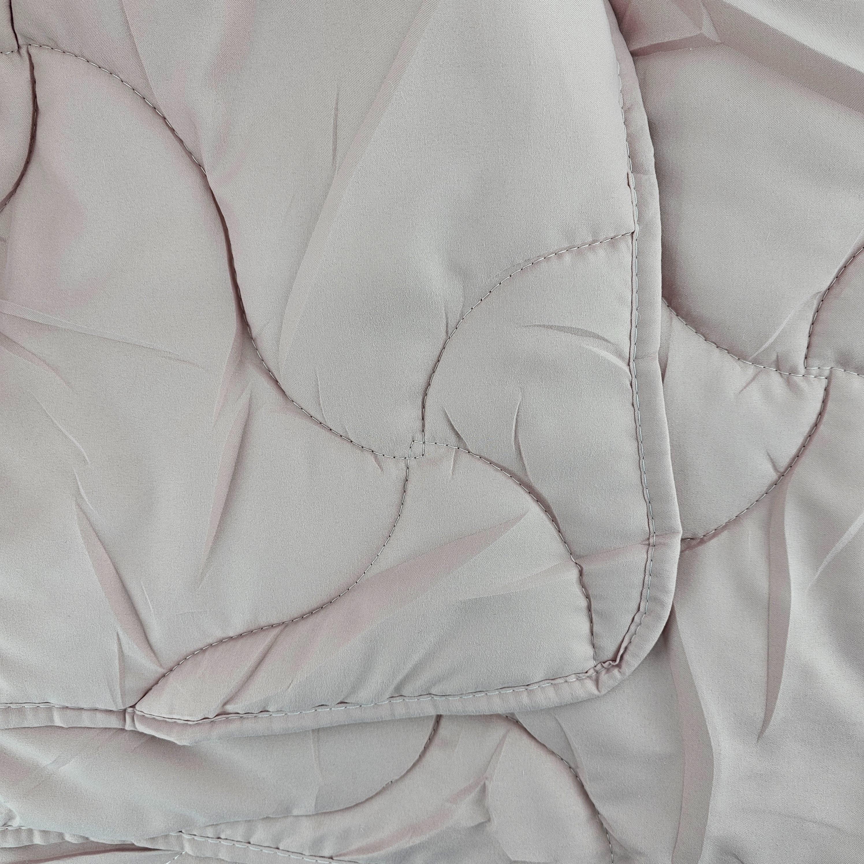 Jorgan i Trashe Lisho Dopio 220x240 cm Trapunto 300 Gsm Outlet Double Duvet - Uthull