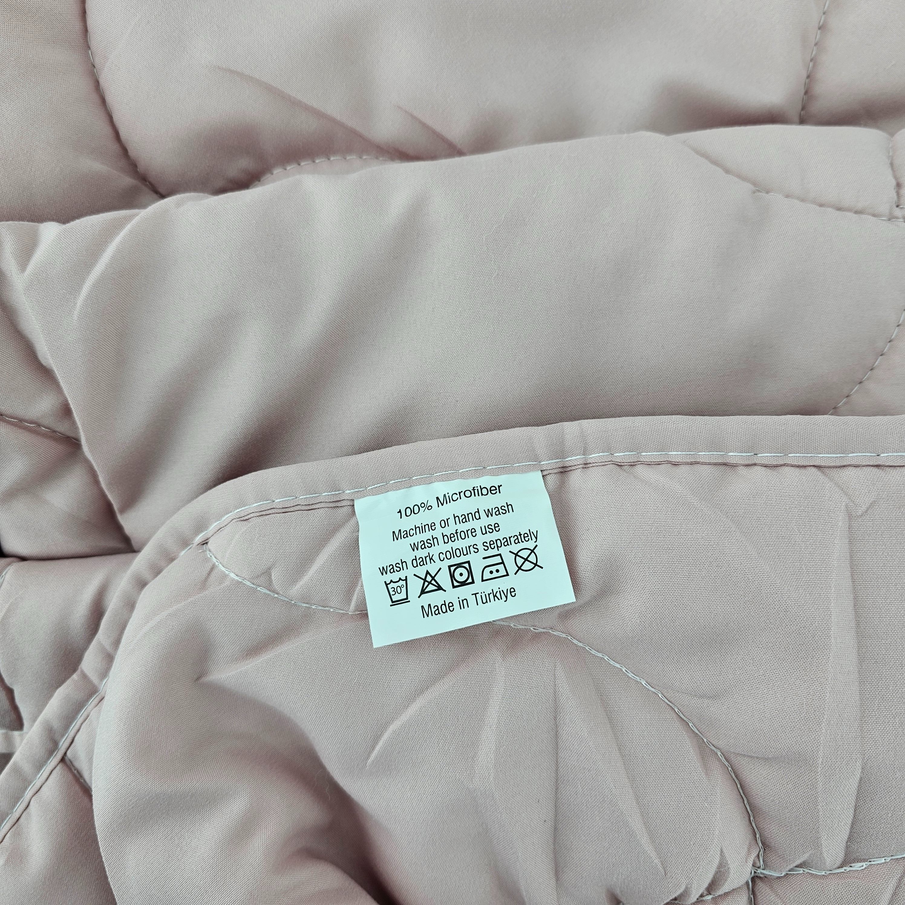 Jorgan i Trashe Lisho Tek 160x220cm Trapunto 300 Gsm Outlet Single Duvet - Uthull e Hapur