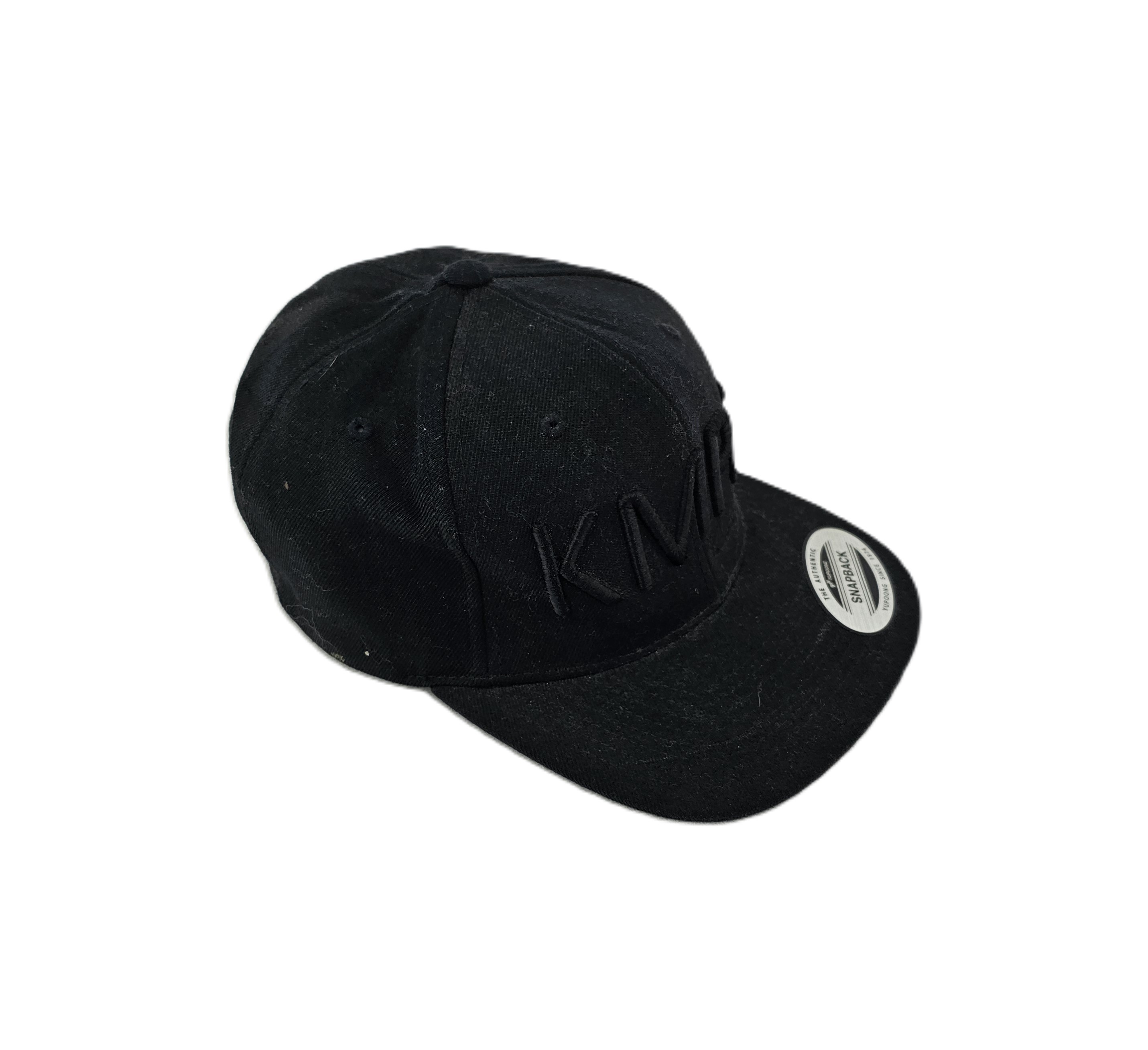 Kapele Meshkujsh Ngjyre e Zeze S.Hand/Hat